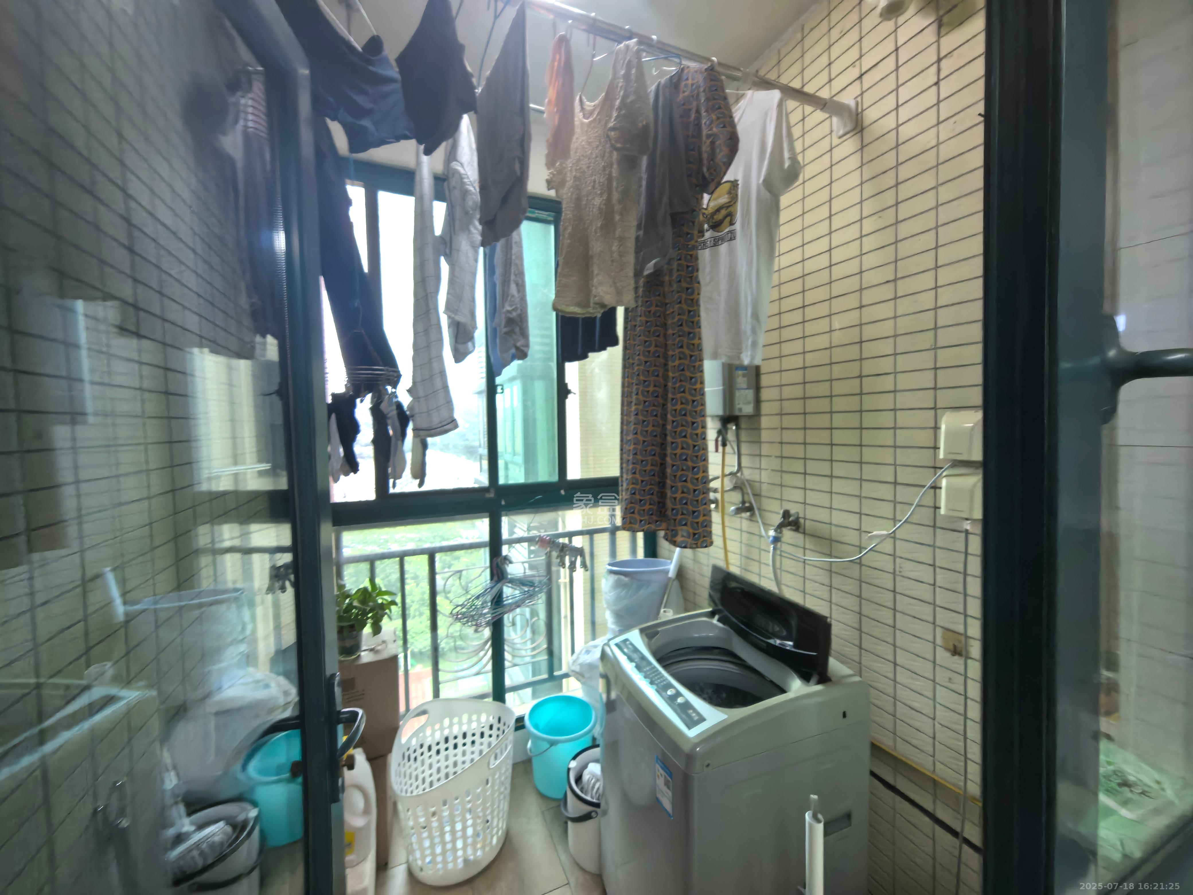 恒大华府  2室2厅1卫   2500.00元/月室内图