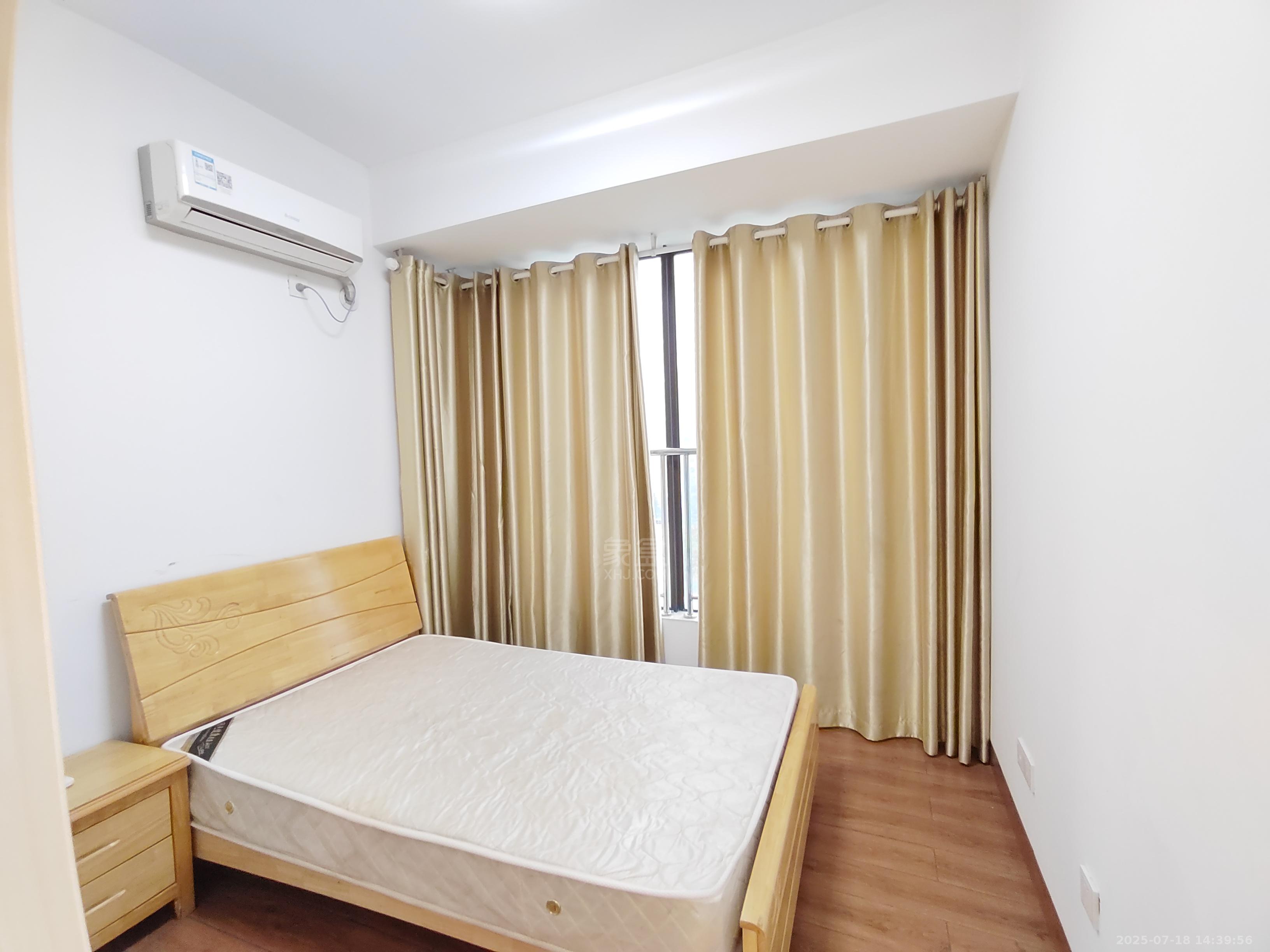 金轮翡翠名园 3室2厅1卫 1800.0元/月 金轮翡翠名园 3室2厅1卫 1800.0元/月室内图