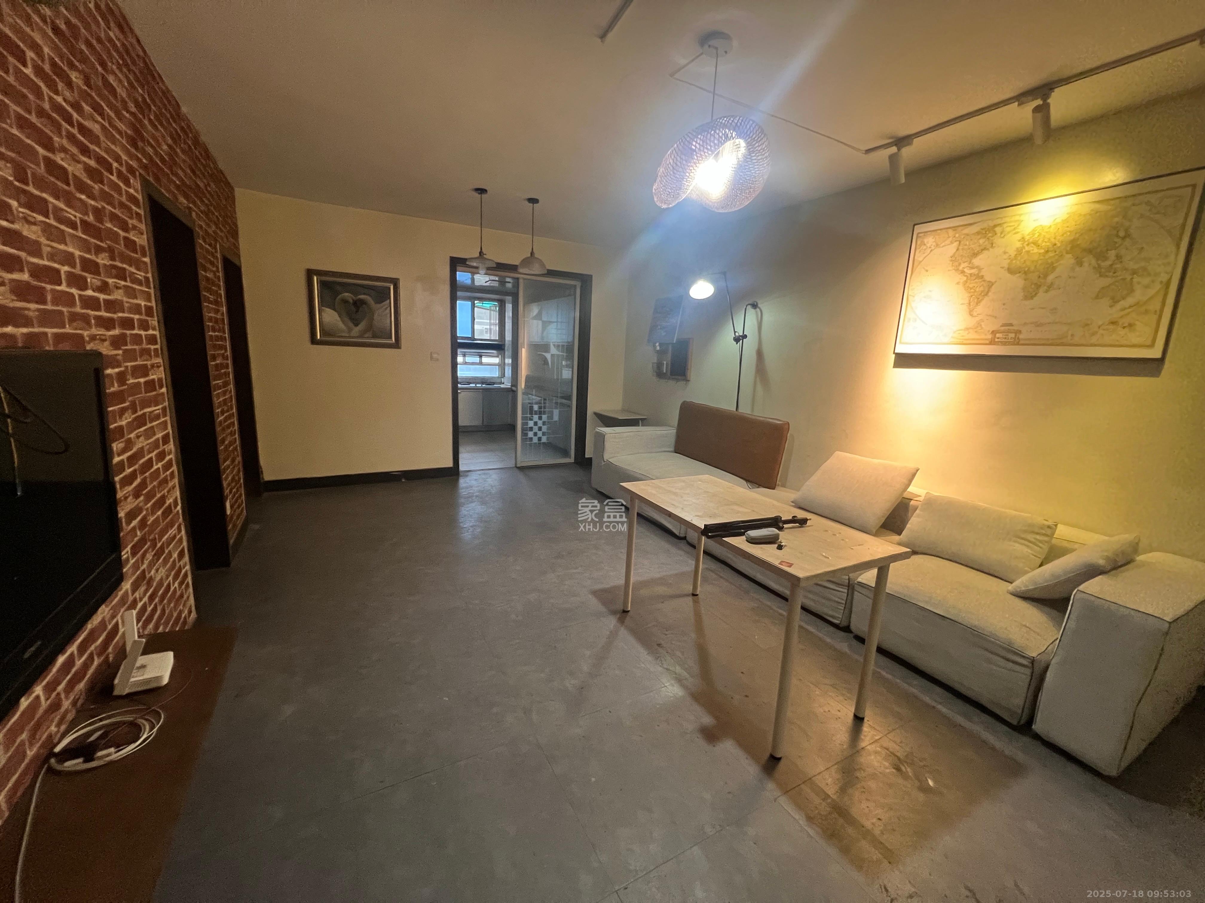 新世界商贸城 2室1厅1卫 2800.0元/月 新世界商贸城 2室1厅1卫 2800.0元/月室内图