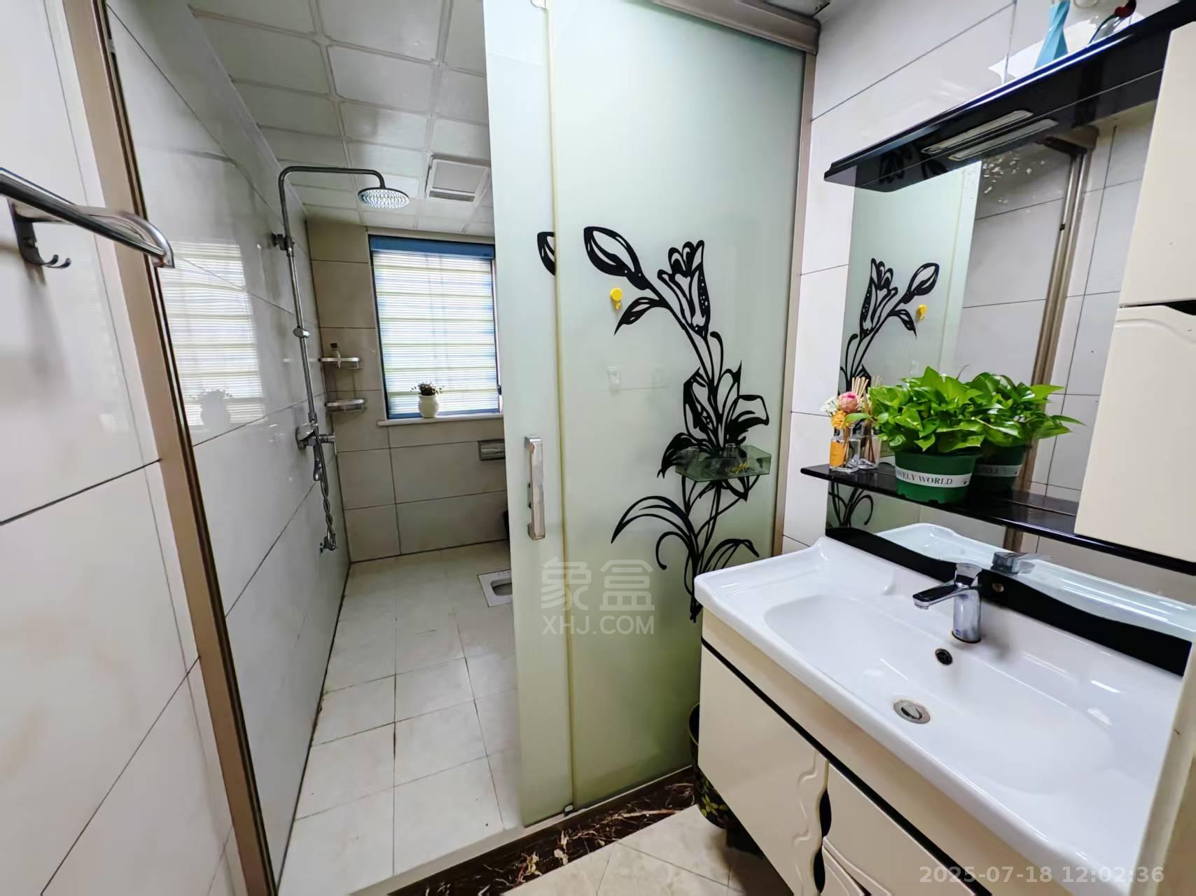 中建御山和苑 3室2厅2卫 3500.0元/月 中建御山和苑 3室2厅2卫 3500.0元/月室内图