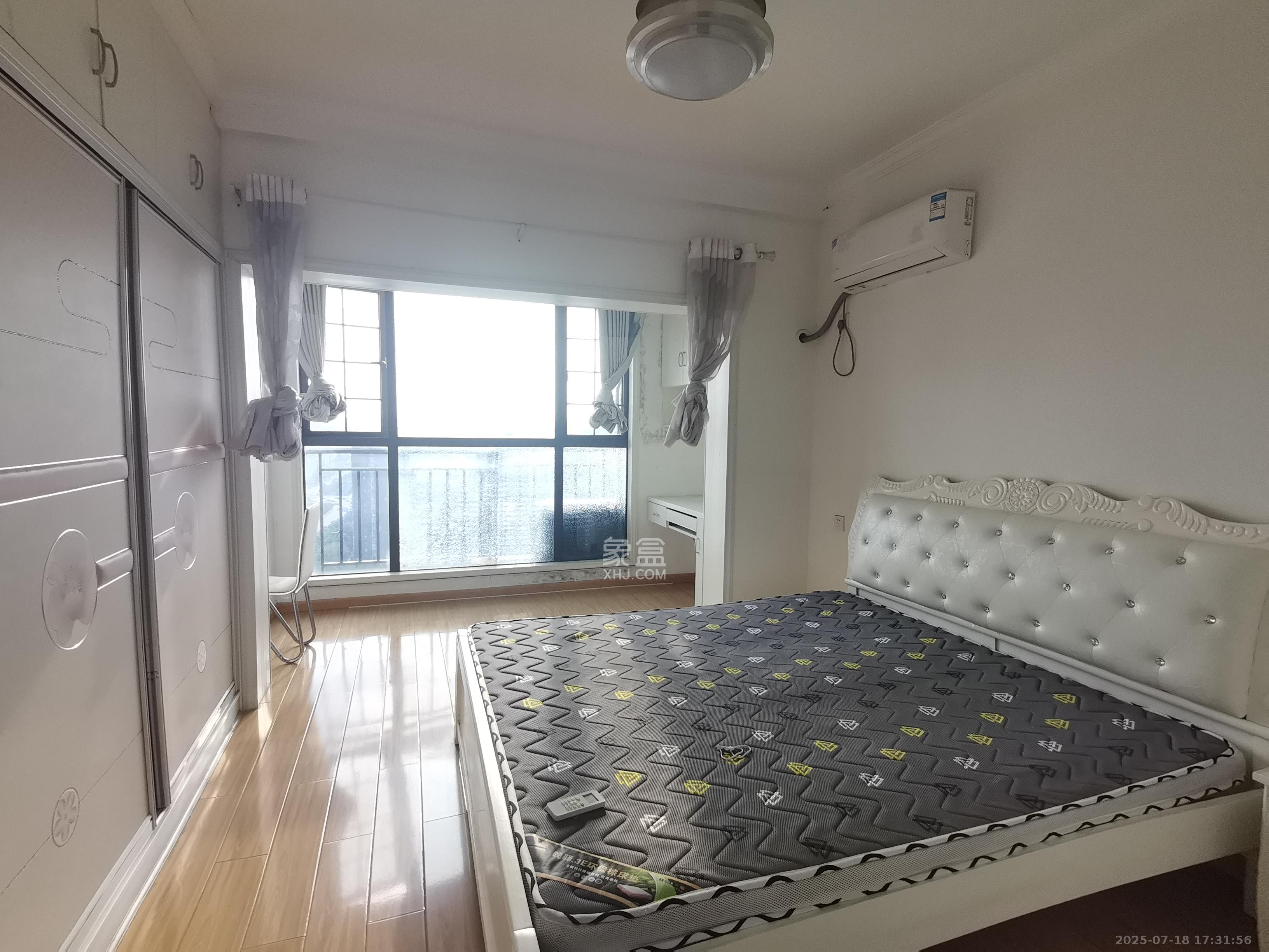宏聚地中海  2室1厅2卫   1800.00元/月室内图