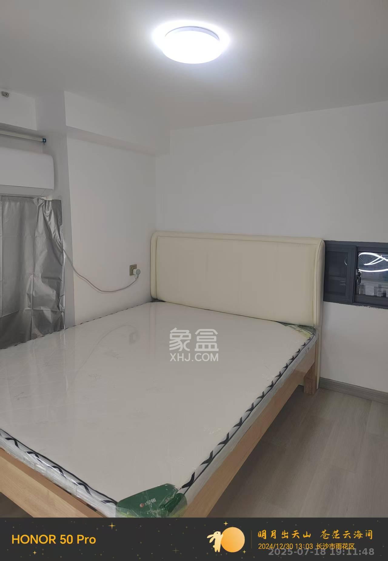 卓越伊景寓  1室0厅0卫   2300.00元/月