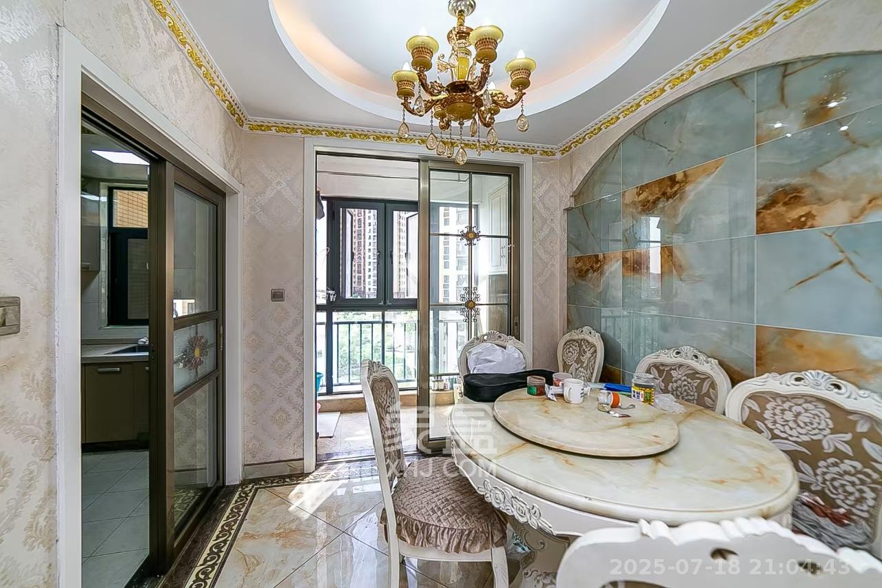 江山如画  3室2厅2卫    3500.0元/月 江山如画  3室2厅2卫    3500.0元/月室内图