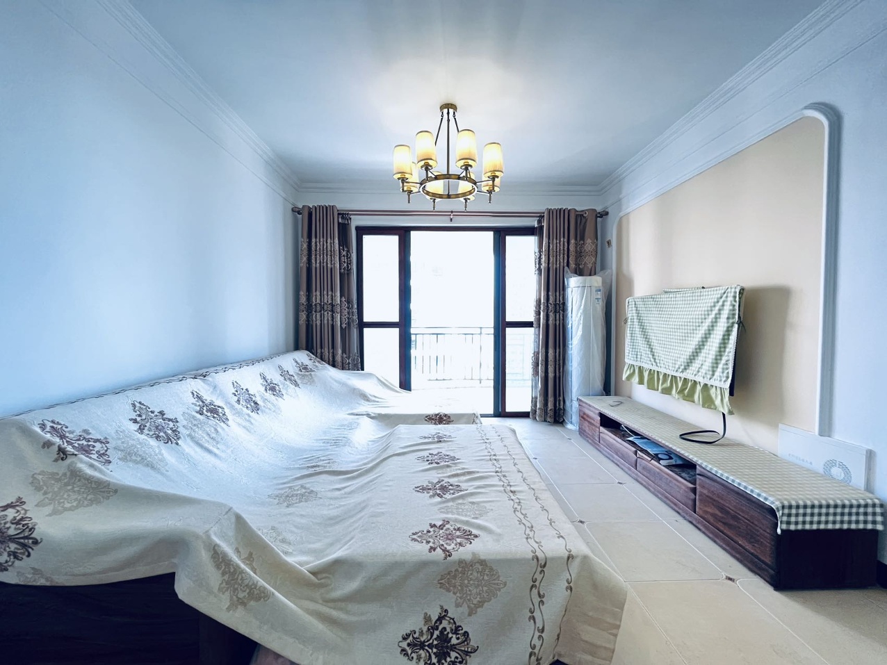 绿地海长流三期  2室2厅1卫    128.0万 绿地海长流三期  2室2厅1卫    128.0万客厅