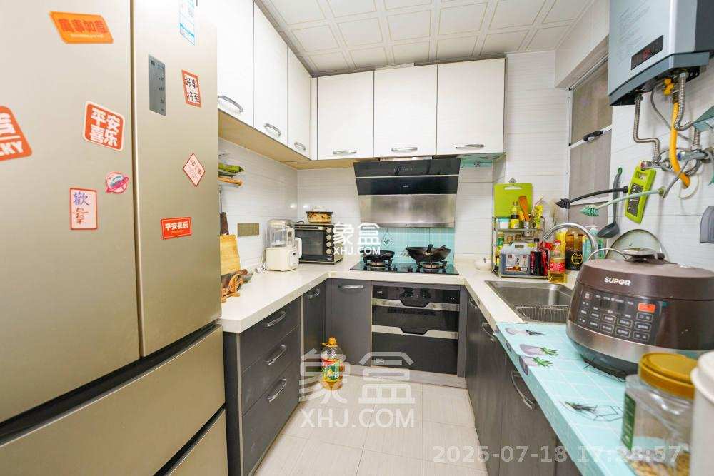 哈佛小镇(五矿哈佛小镇) 3室2厅1卫 2000.0元/月 哈佛小镇(五矿哈佛小镇) 3室2厅1卫 2000.0元/月室内图