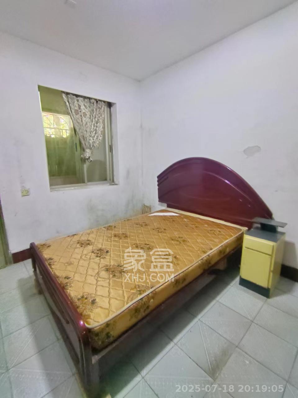 向韶村 1室0厅0卫 2000.0元/月 向韶村 1室0厅0卫 2000.0元/月室内图