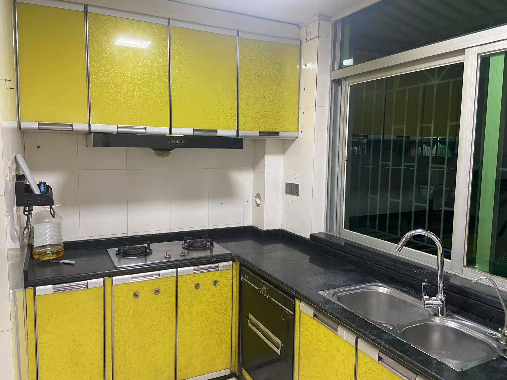 农垦一供大院  3室2厅2卫    2300.0元/月 农垦一供大院  3室2厅2卫    2300.0元/月室内图