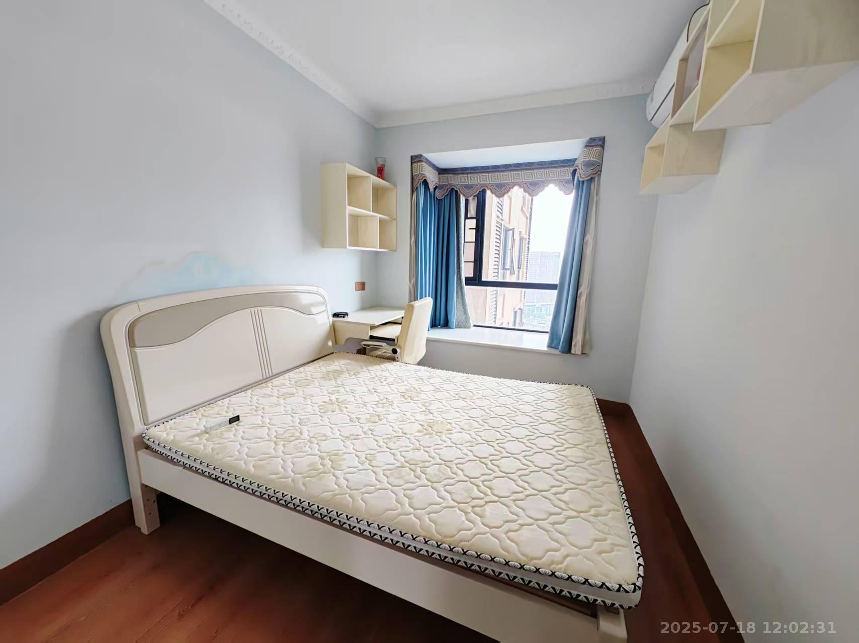中建御山和苑  3室2厅2卫   3500.00元/月室内图