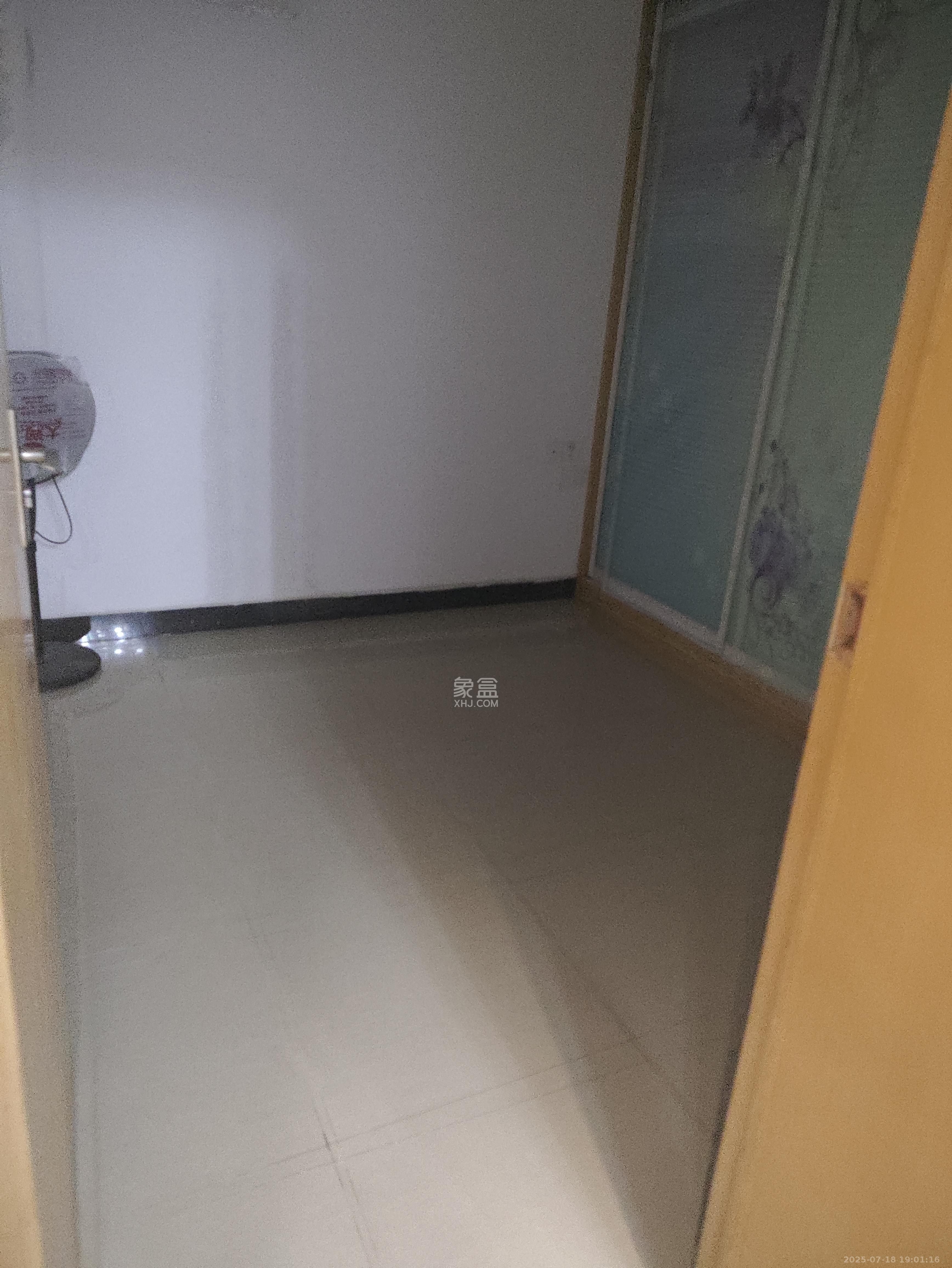 锦湘国际星城三期(锦绣苑) 1室0厅0卫 1900.0元/月 锦湘国际星城三期(锦绣苑) 1室0厅0卫 1900.0元/月室内图