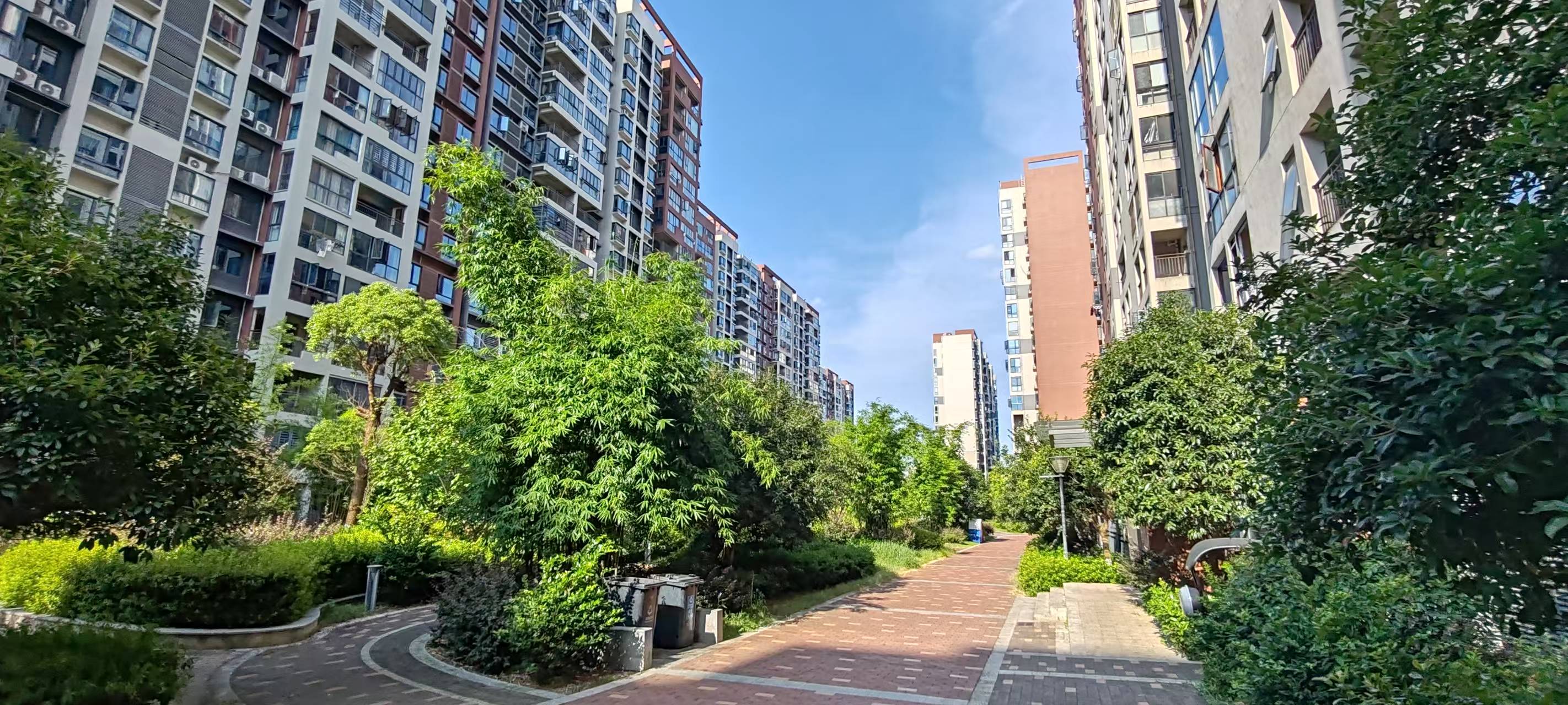 会龙山溪谷（住宅）  3室2厅2卫   62.80万室内图1