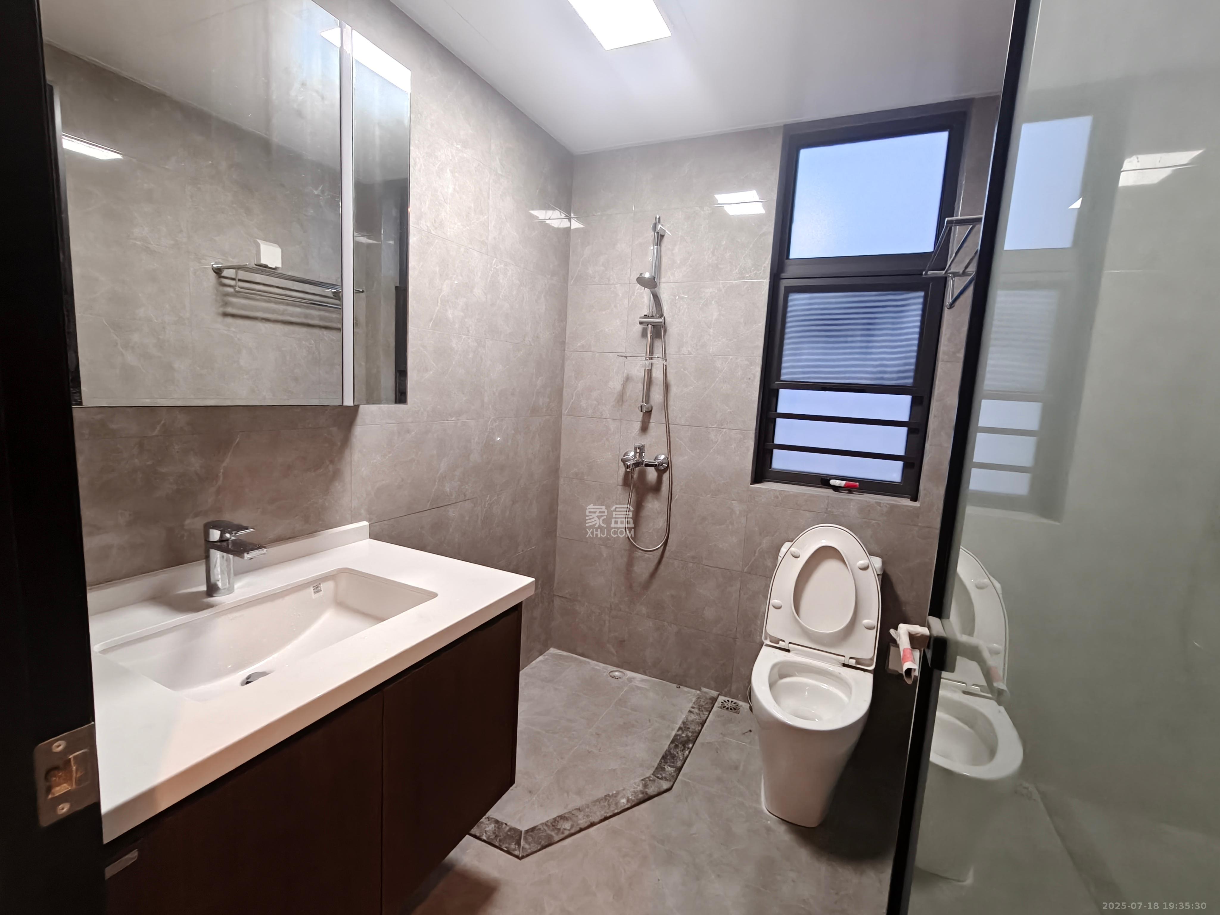 北辰瀚江府 4室2厅2卫 11500.0元/月 北辰瀚江府 4室2厅2卫 11500.0元/月室内图