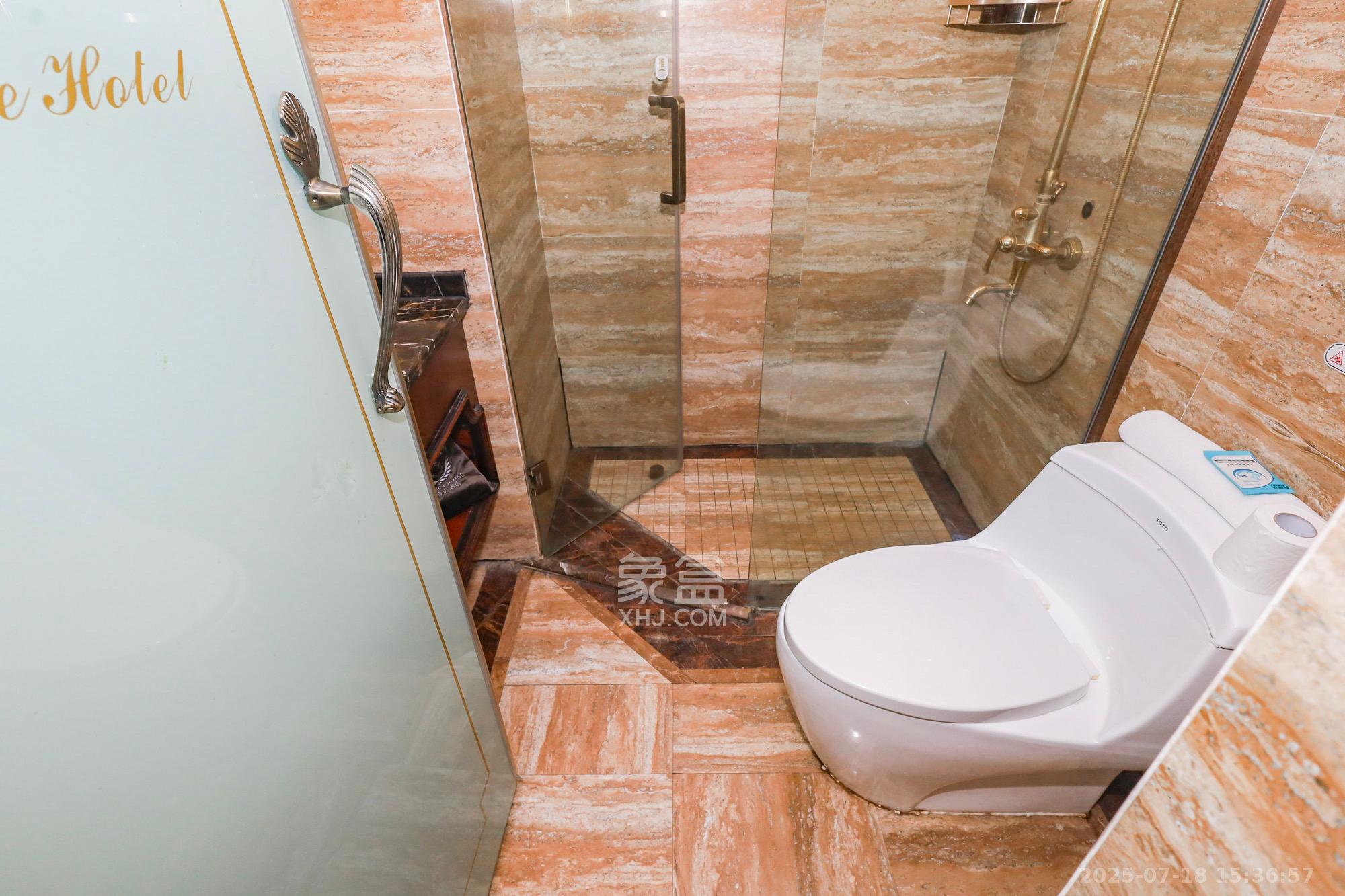 当代滨江MOMA  1室1厅1卫    1500.0元/月 当代滨江MOMA  1室1厅1卫    1500.0元/月室内图