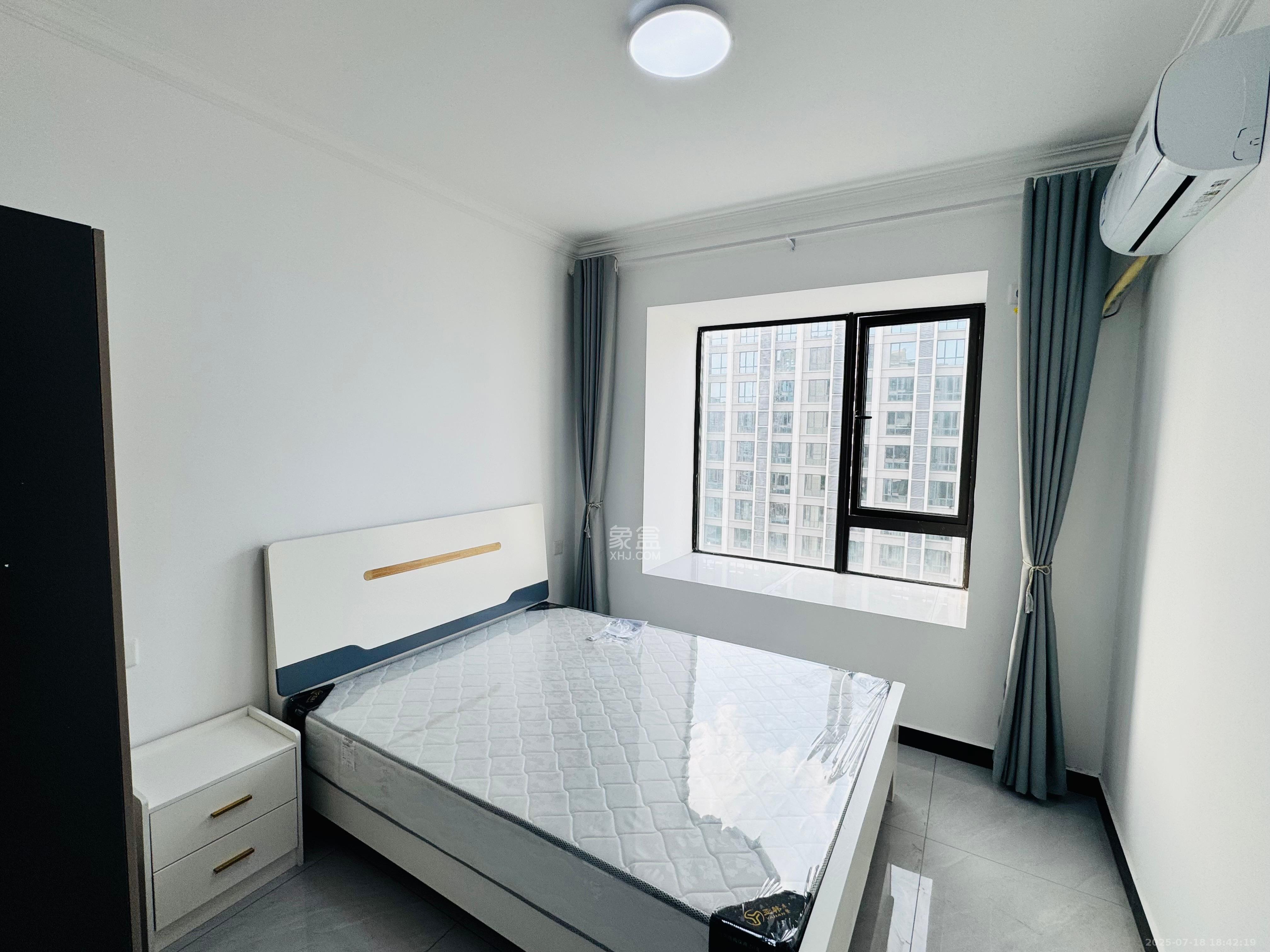 大都汇天悦(保利大都汇三期) 4室2厅2卫 3600.0元/月 大都汇天悦(保利大都汇三期) 4室2厅2卫 3600.0元/月室内图