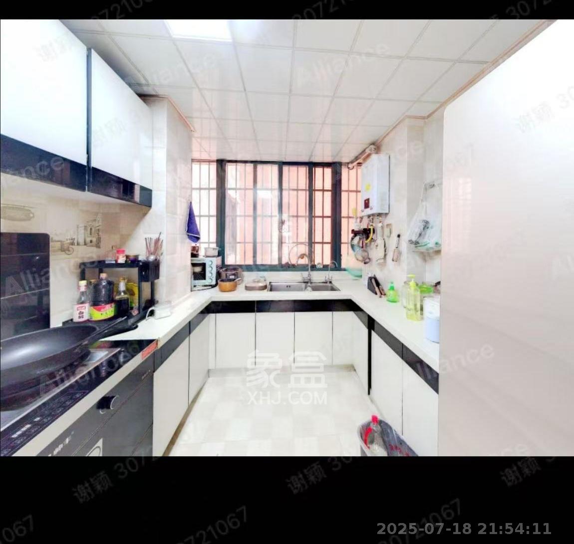 丽发新城  1室0厅0卫   2300.00元/月室内图