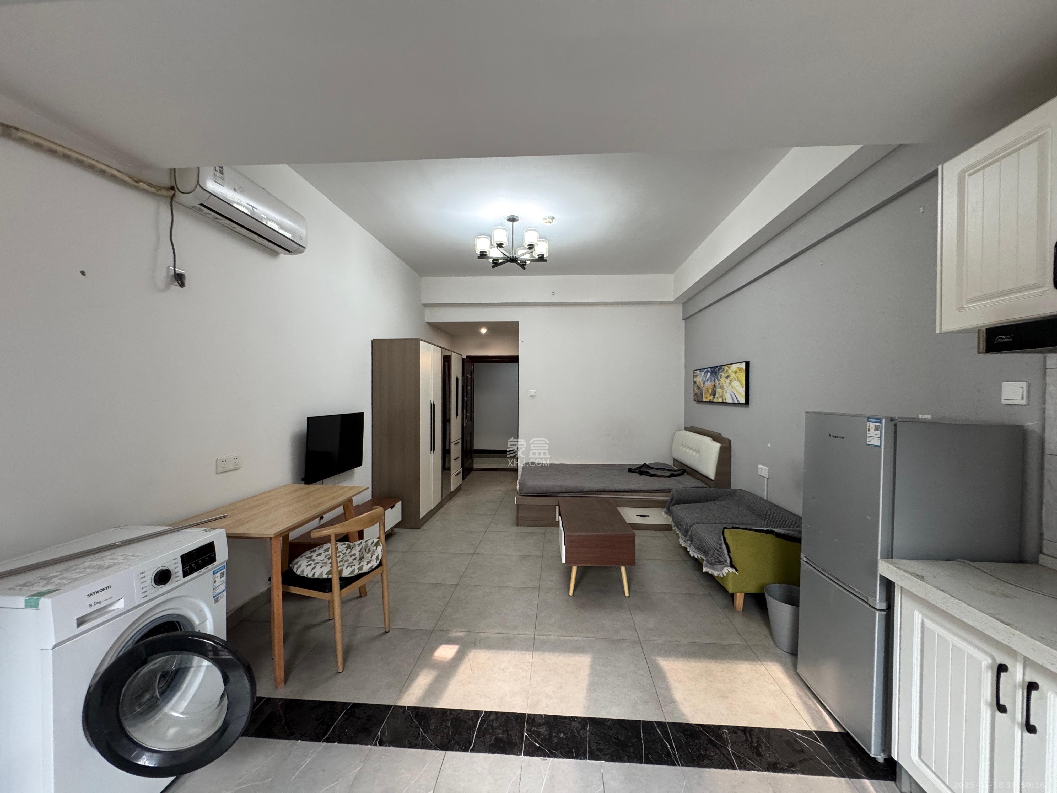 云集国际 1室1厅1卫 1300.0元/月 云集国际 1室1厅1卫 1300.0元/月室内图