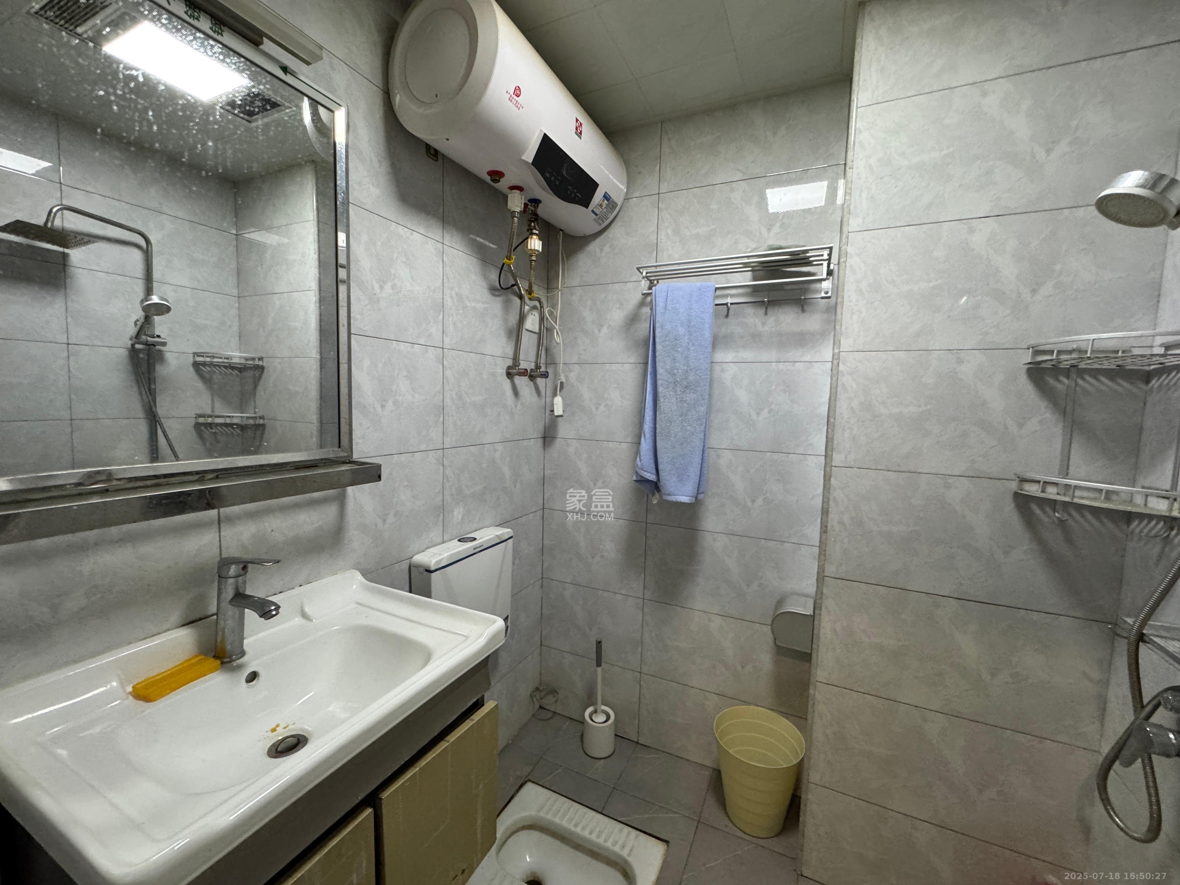 云集国际 1室1厅1卫 1300.0元/月 云集国际 1室1厅1卫 1300.0元/月室内图