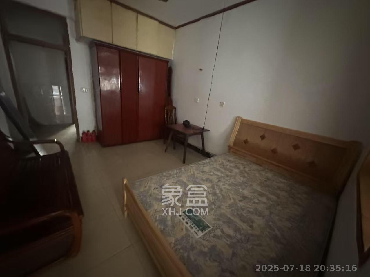 长勘小区 1室1厅1卫 1600.0元/月 长勘小区 1室1厅1卫 1600.0元/月室内图