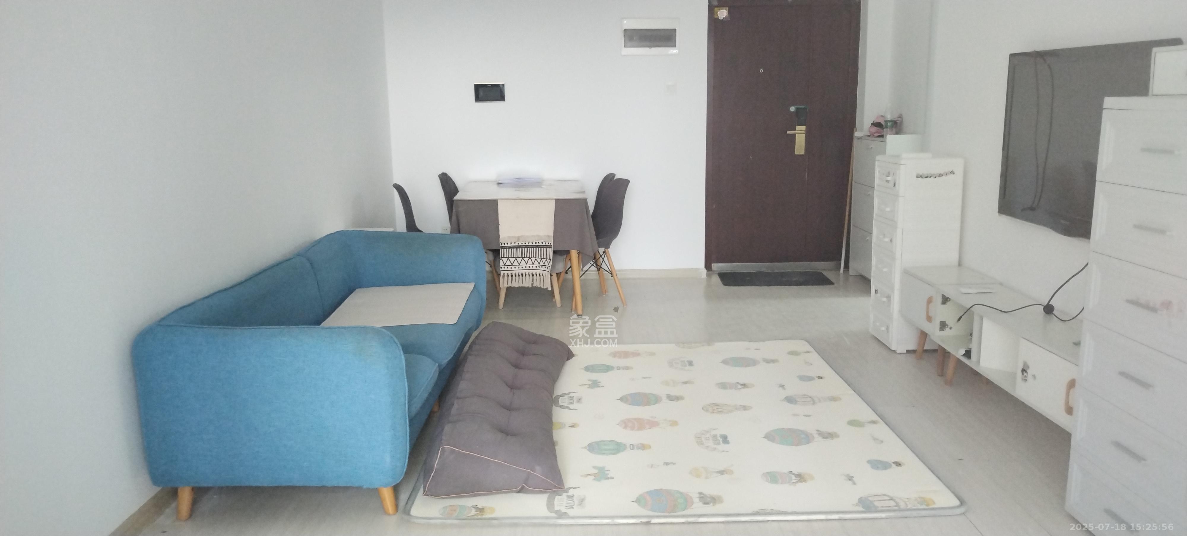 天鸿天府(天鸿中央大院) 2室2厅1卫 2400.0元/月 天鸿天府(天鸿中央大院) 2室2厅1卫 2400.0元/月室内图