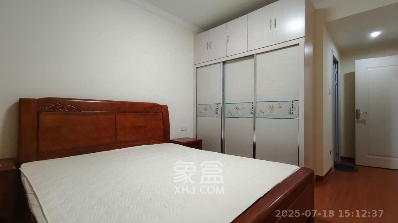 中国铁建梅溪青秀二期  3室2厅2卫   3000.00元/月室内图