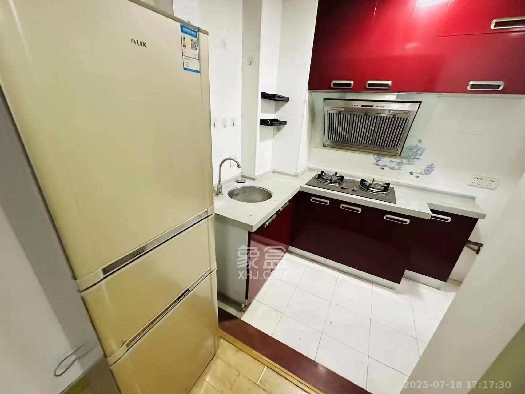 白沙晶城 1室1厅1卫 2100.0元/月 白沙晶城 1室1厅1卫 2100.0元/月室内图