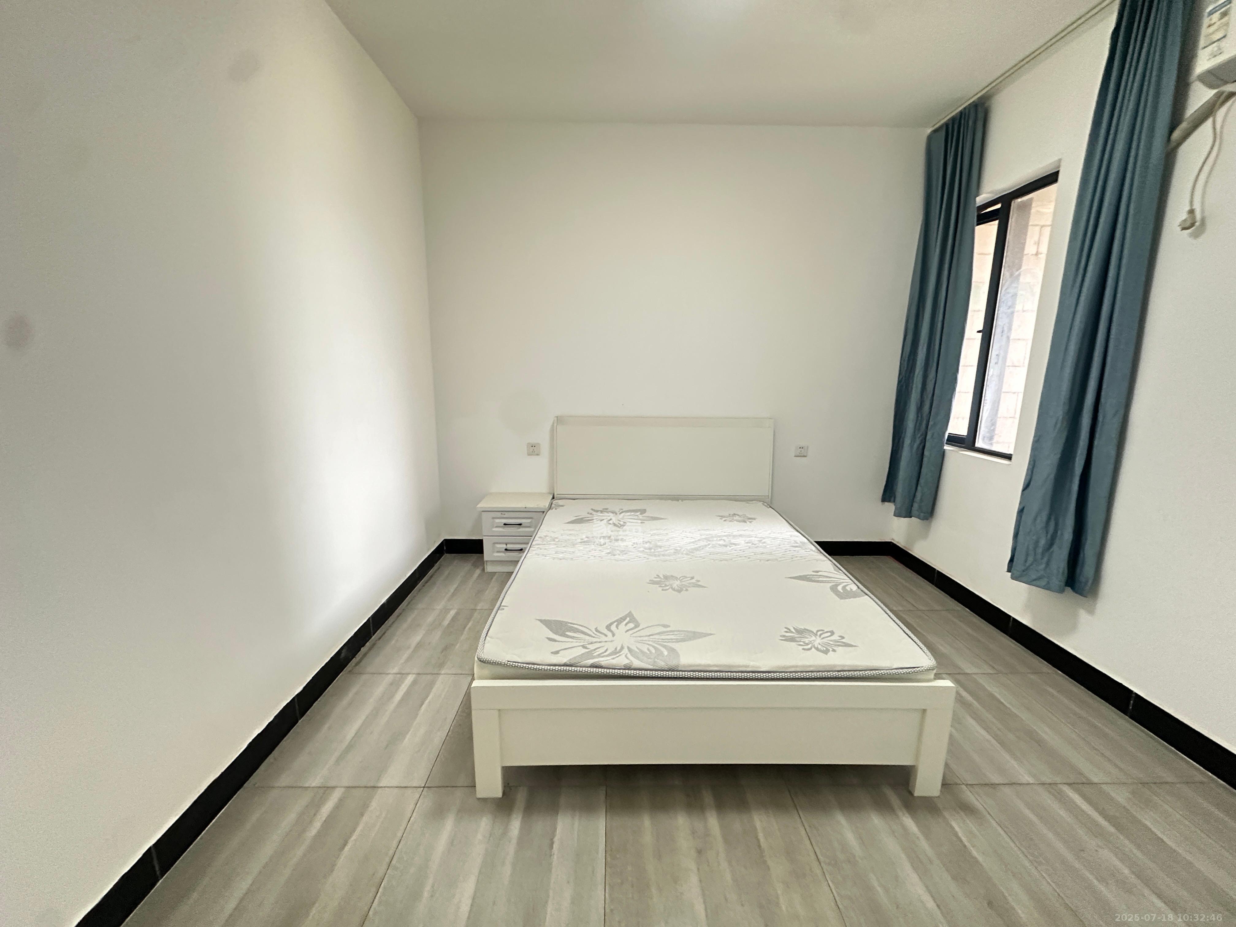 环亚高铁芯城 3室2厅2卫 2700.0元/月 环亚高铁芯城 3室2厅2卫 2700.0元/月室内图