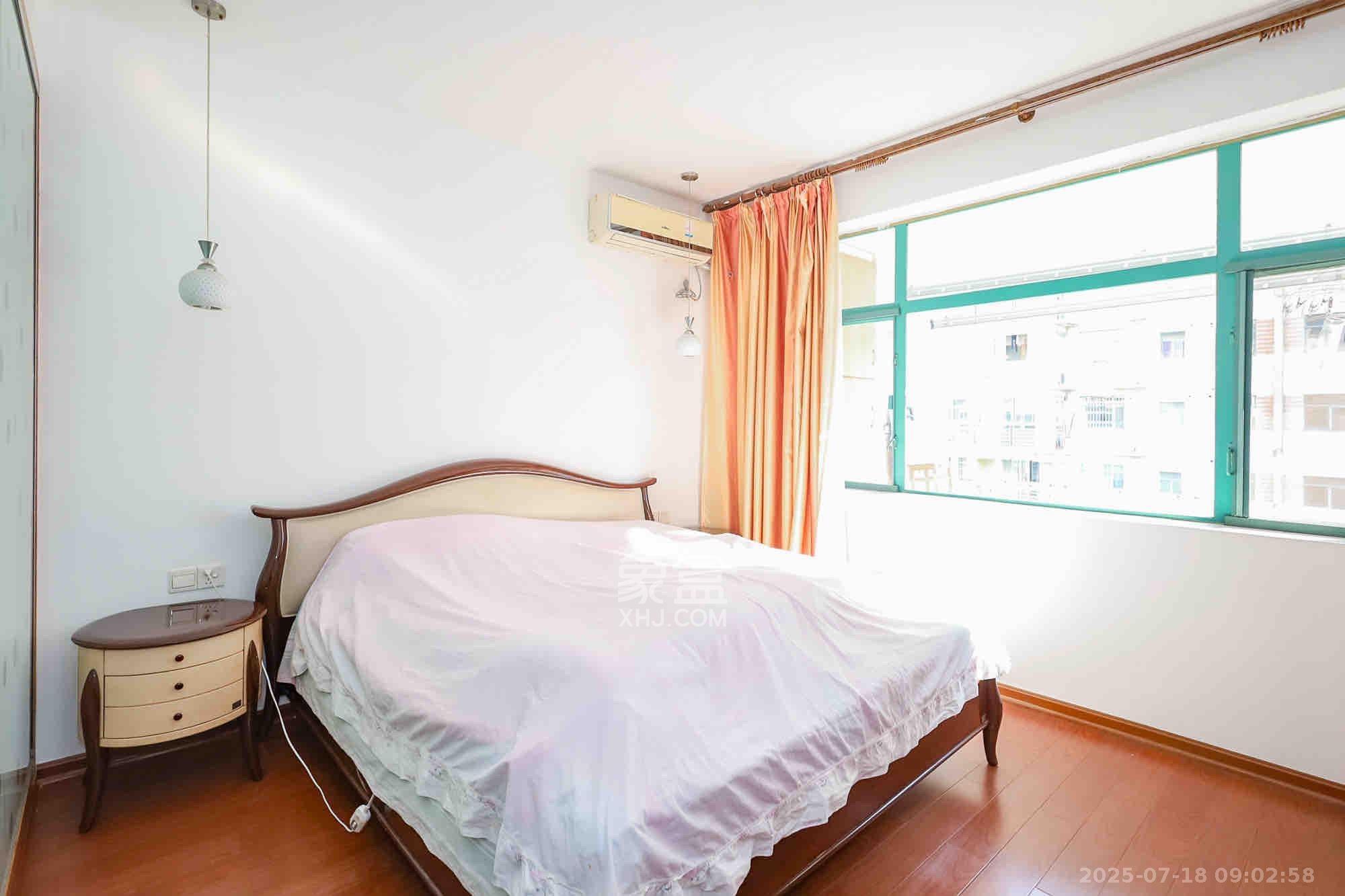 美林景园  4室2厅2卫    2800.0元/月 美林景园  4室2厅2卫    2800.0元/月室内图