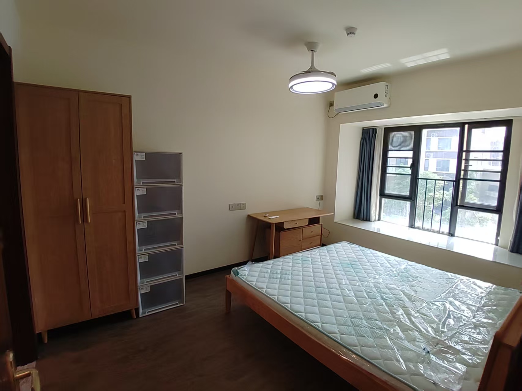 碧桂园中央半岛 4室2厅2卫 3200.0元/月 碧桂园中央半岛 4室2厅2卫 3200.0元/月室内图