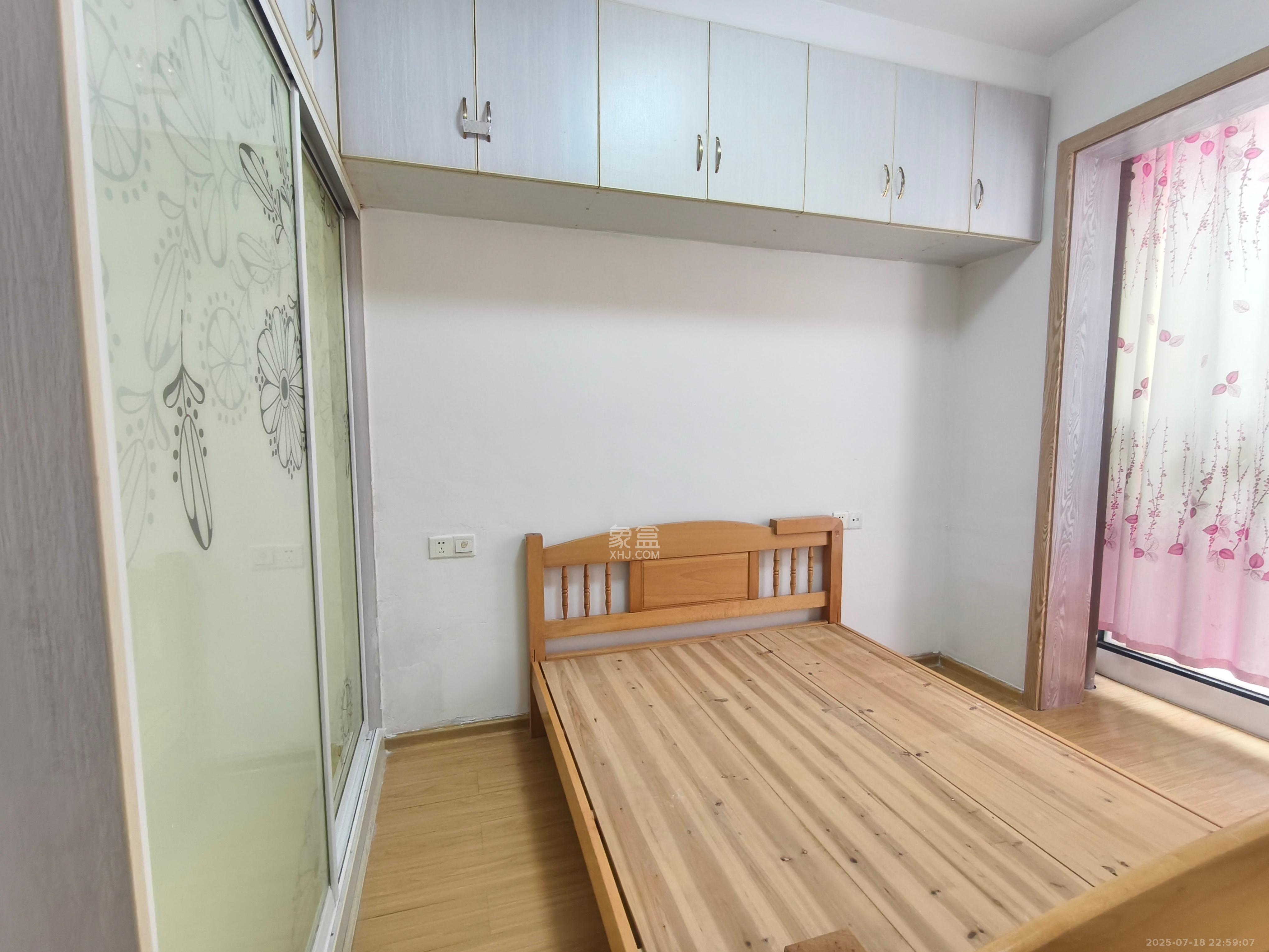 康桥长郡  2室2厅1卫   1500.00元/月室内图