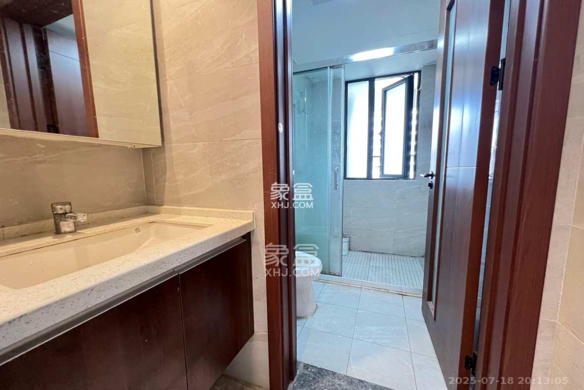 绿地长沙城际空间站(绿地新里佳苑) 1室0厅0卫 4500.0元/月 绿地长沙城际空间站(绿地新里佳苑) 1室0厅0卫 4500.0元/月室内图