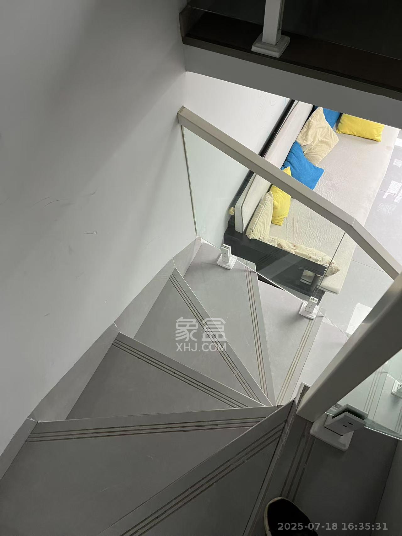 清控湖山雅居北区  2室1厅1卫   1800.00元/月室内图