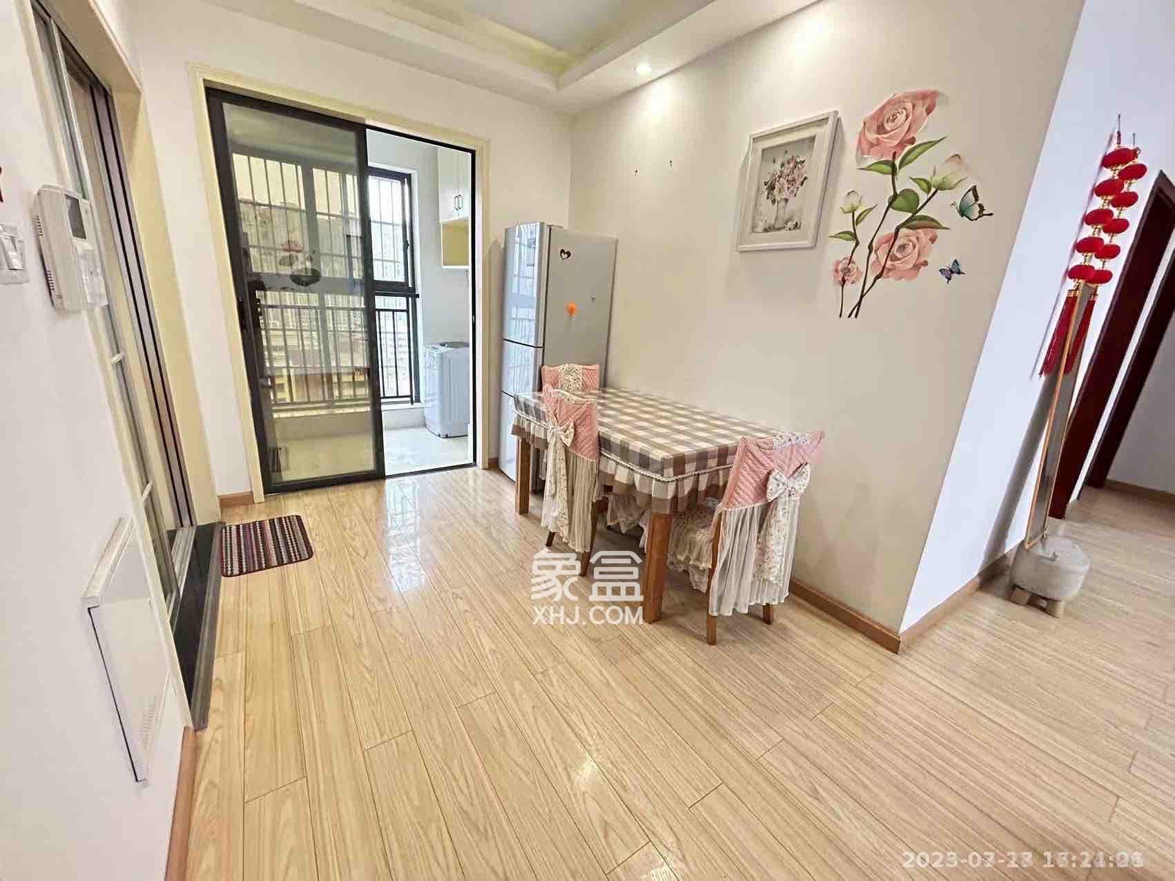 保利麓谷林语C区  3室2厅1卫   2300.00元/月室内图