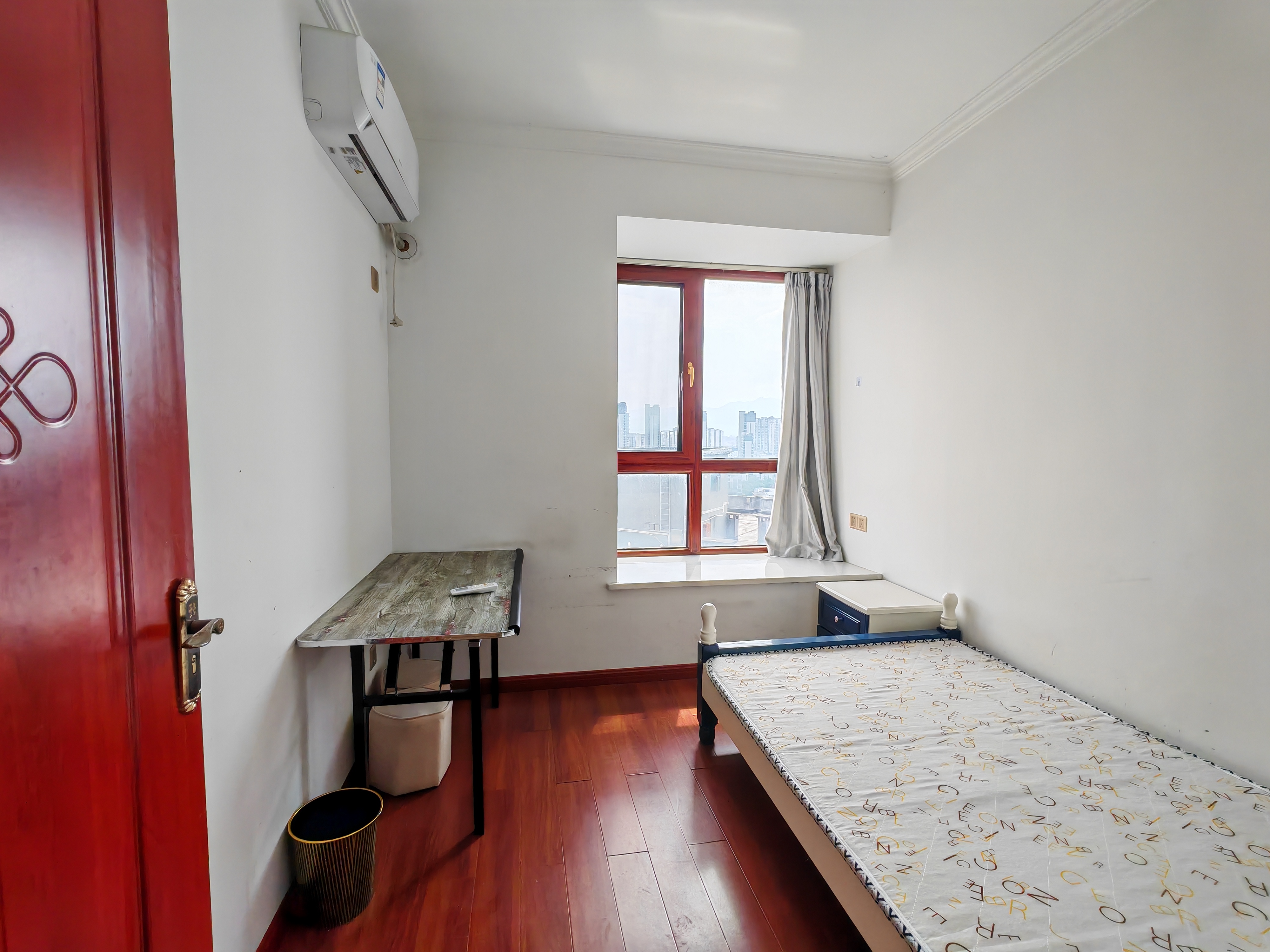 玉恒龙岸小区 3室2厅2卫 1800.0元/月 玉恒龙岸小区 3室2厅2卫 1800.0元/月室内图