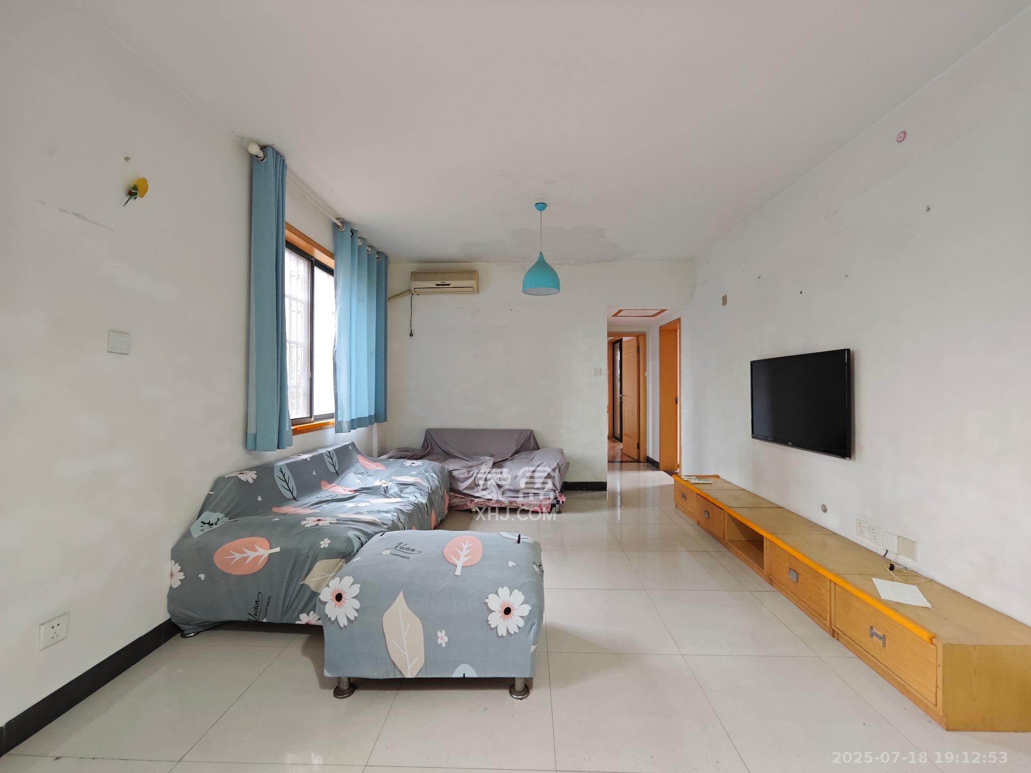 诚兴园 2室2厅1卫 1900.0元/月 诚兴园 2室2厅1卫 1900.0元/月室内图