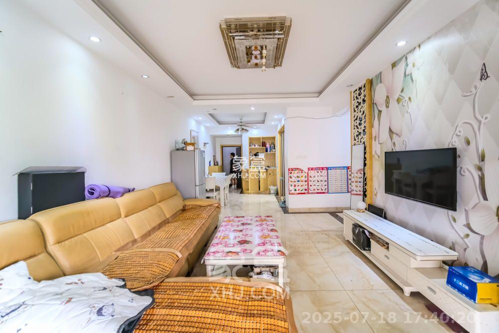 花样年华 3室2厅1卫 2200.0元/月 花样年华 3室2厅1卫 2200.0元/月室内图