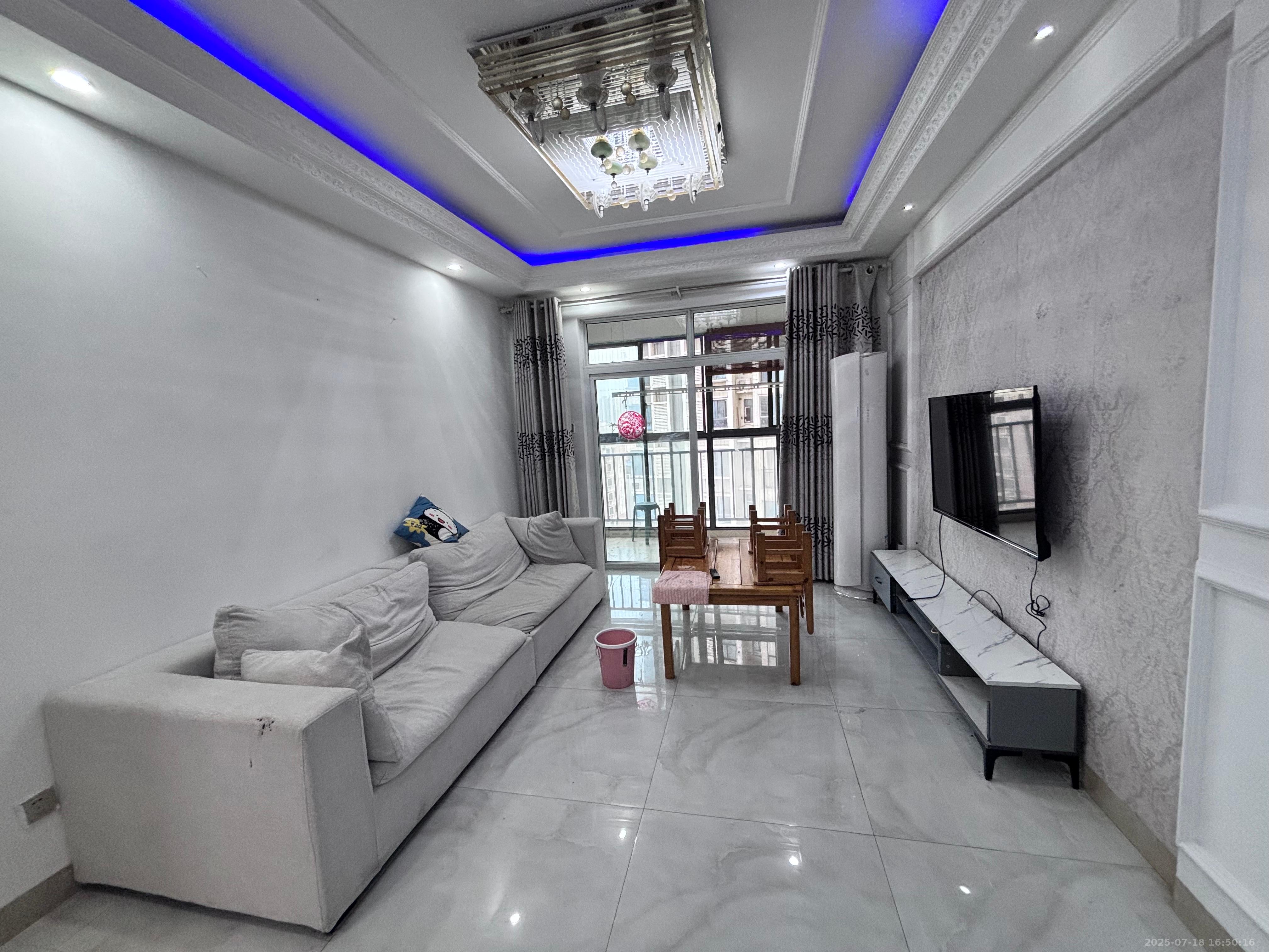 金碧花园 2室2厅1卫 1600.0元/月 金碧花园 2室2厅1卫 1600.0元/月室内图