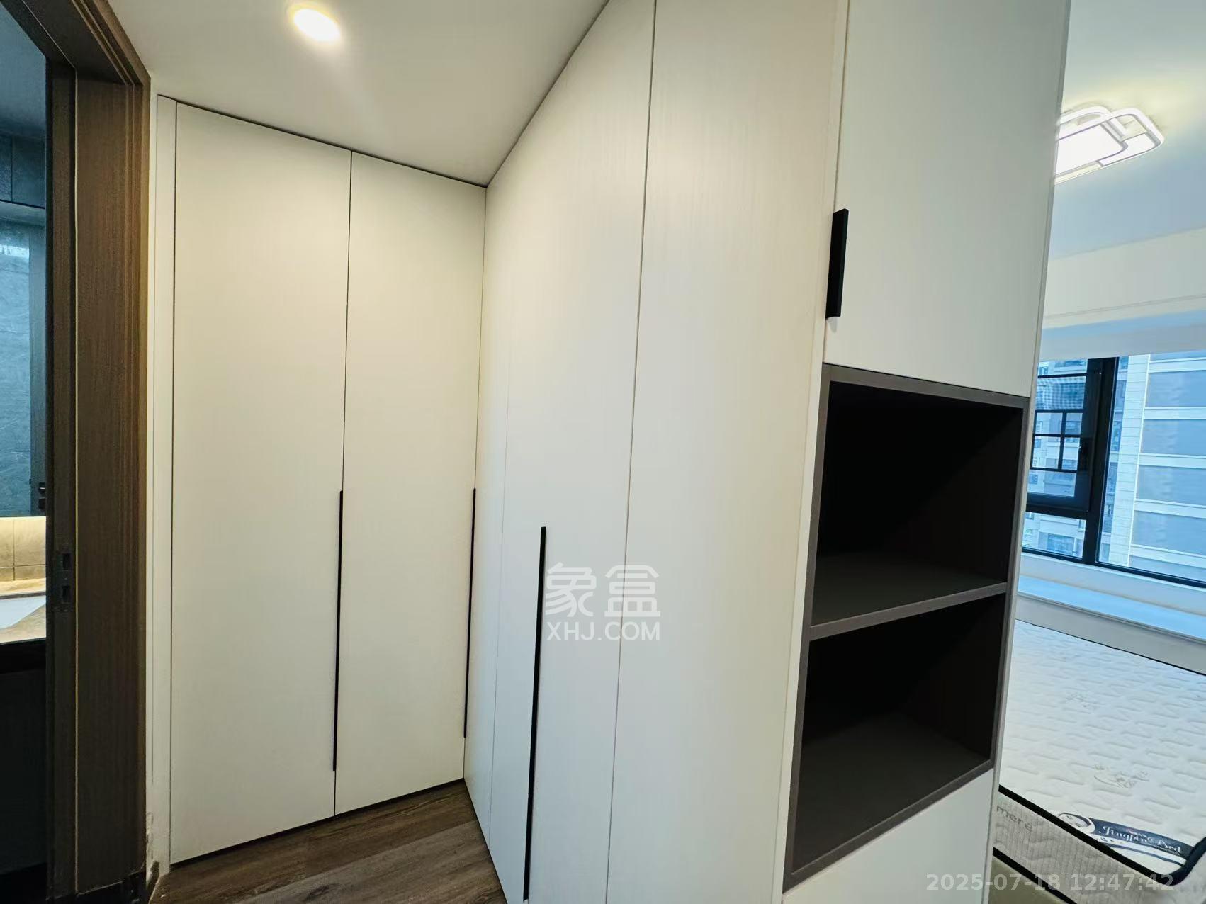 金茂建发泊悦  3室2厅2卫    4000.0元/月室内图