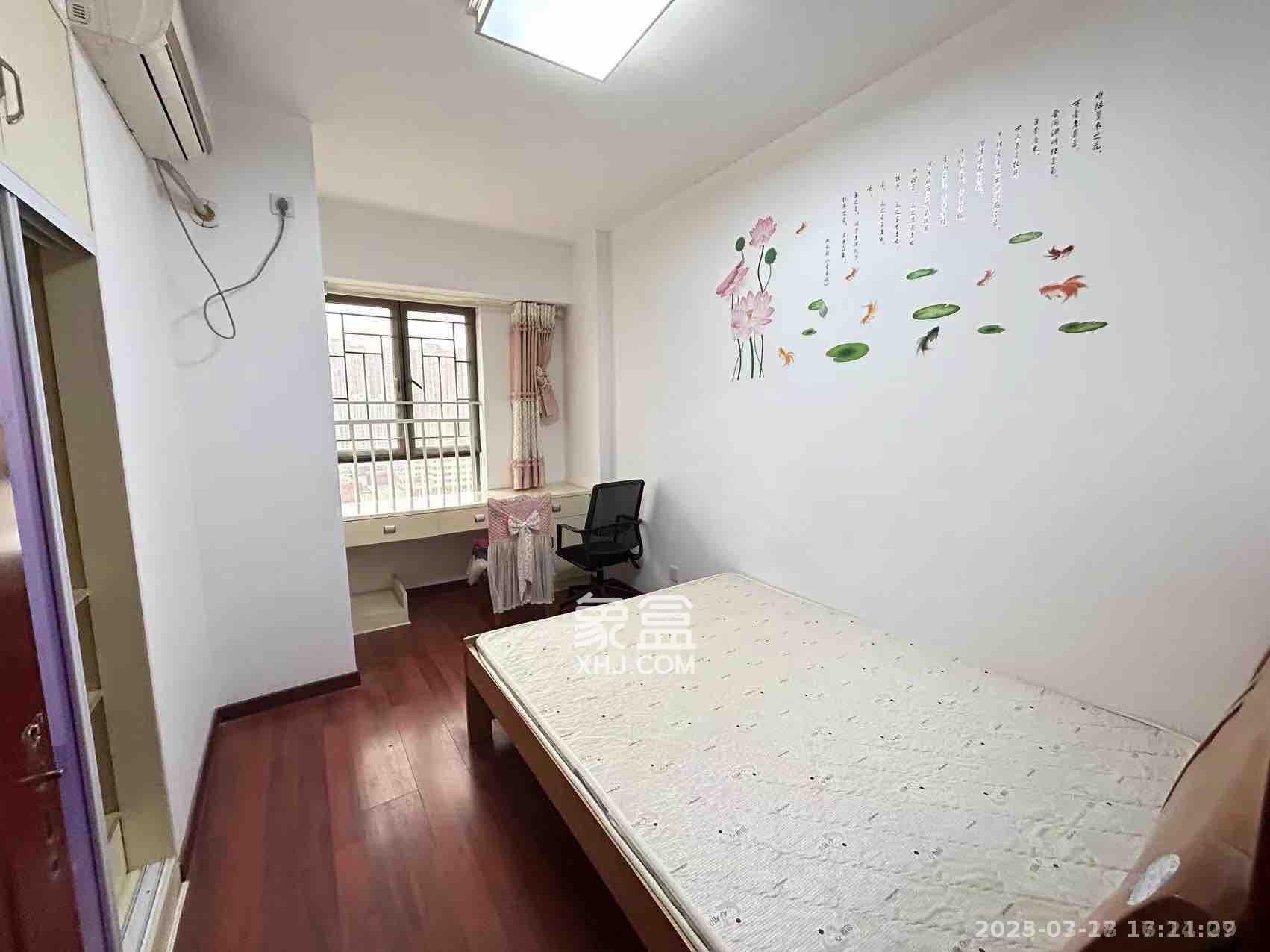 保利麓谷林语C区  3室2厅1卫   2300.00元/月室内图