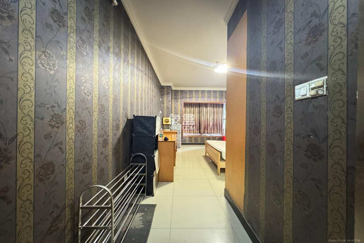 芙蓉同发 1室1厅1卫 1500.0元/月 芙蓉同发 1室1厅1卫 1500.0元/月室内图