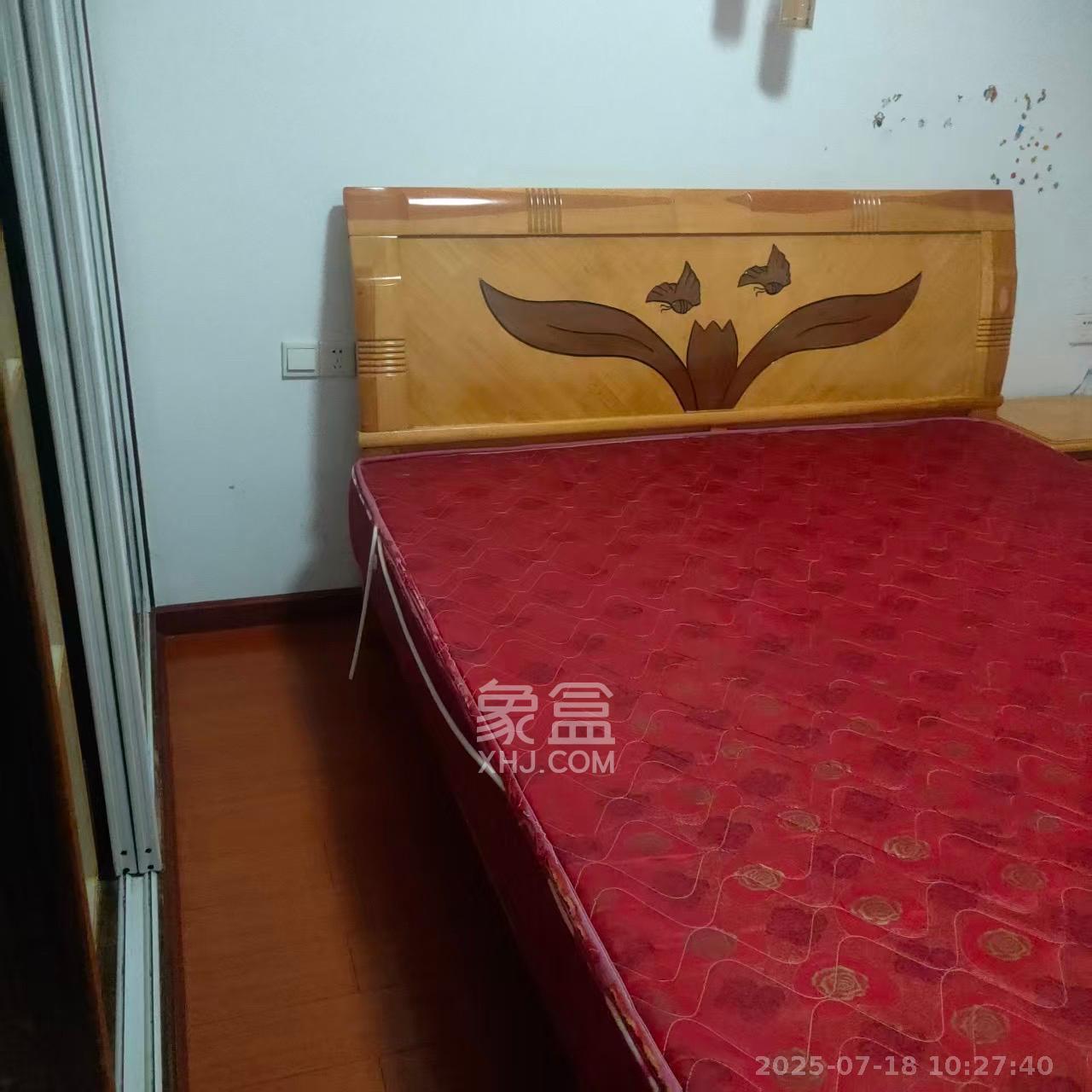 彩都公寓 2室2厅1卫 1700.0元/月 彩都公寓 2室2厅1卫 1700.0元/月室内图