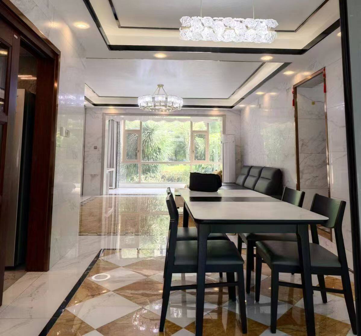 碧桂园剑桥郡  3室2厅2卫    3500.0元/月 碧桂园剑桥郡  3室2厅2卫    3500.0元/月室内图