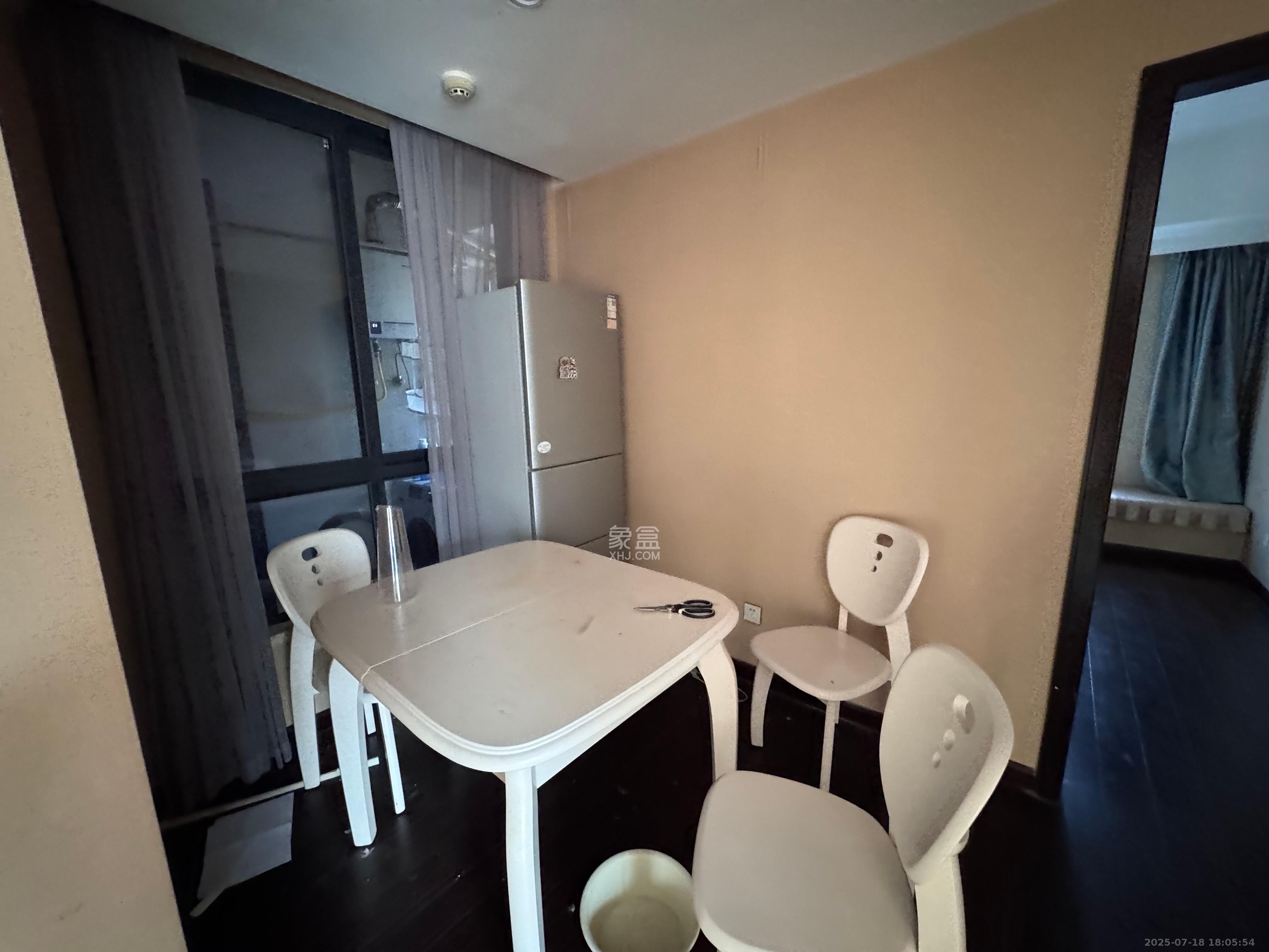 德思勤城市广场(宝格丽公寓) 1室0厅0卫 2900.0元/月 德思勤城市广场(宝格丽公寓) 1室0厅0卫 2900.0元/月室内图