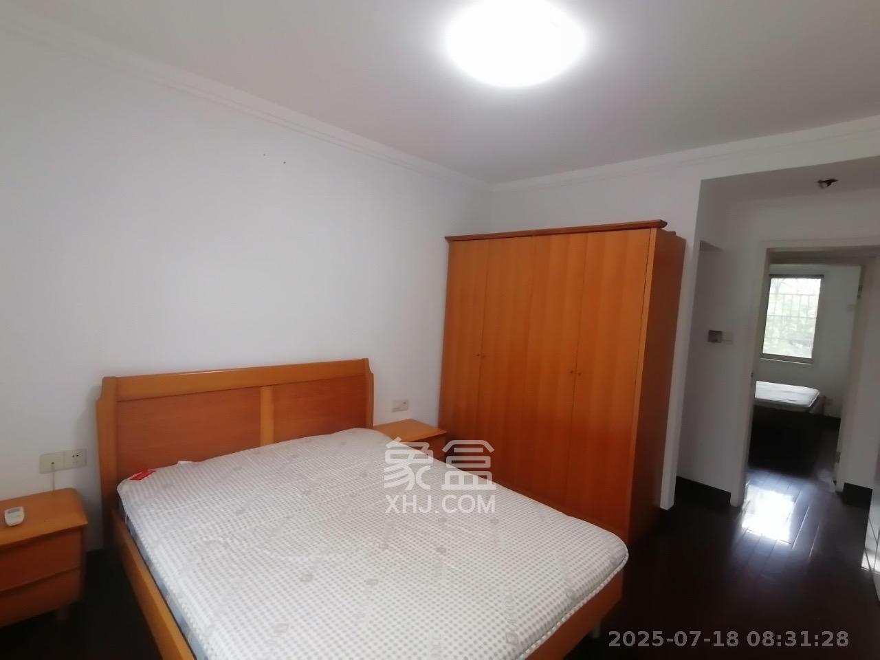 省工行家属楼 3室2厅2卫 3000.0元/月 省工行家属楼 3室2厅2卫 3000.0元/月室内图