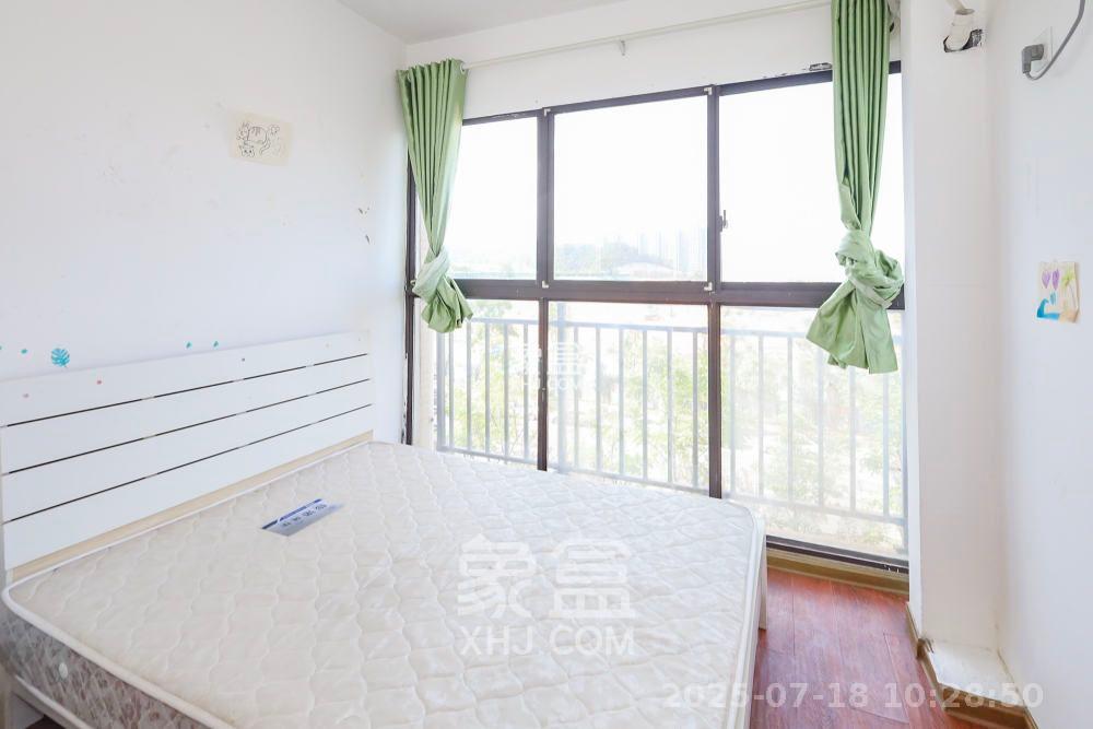 钰龙天下二期（钰龙佳园）  3室2厅2卫    2400.0元/月室内图