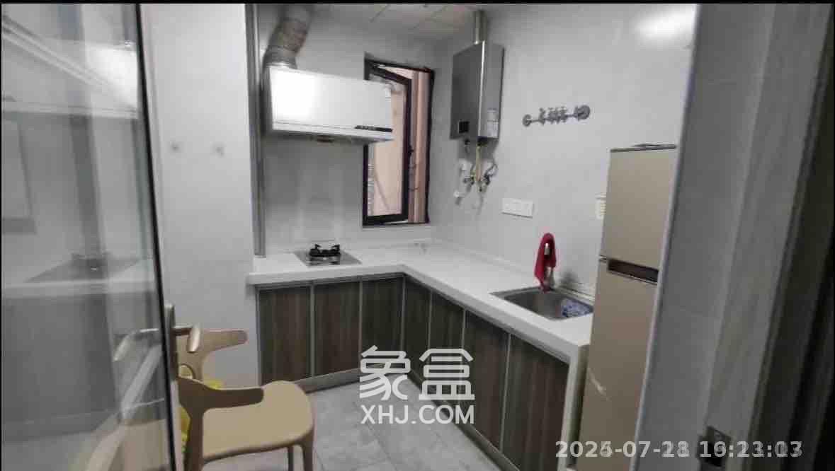 欧亚达国际广场  1室0厅0卫   2000.00元/月室内图