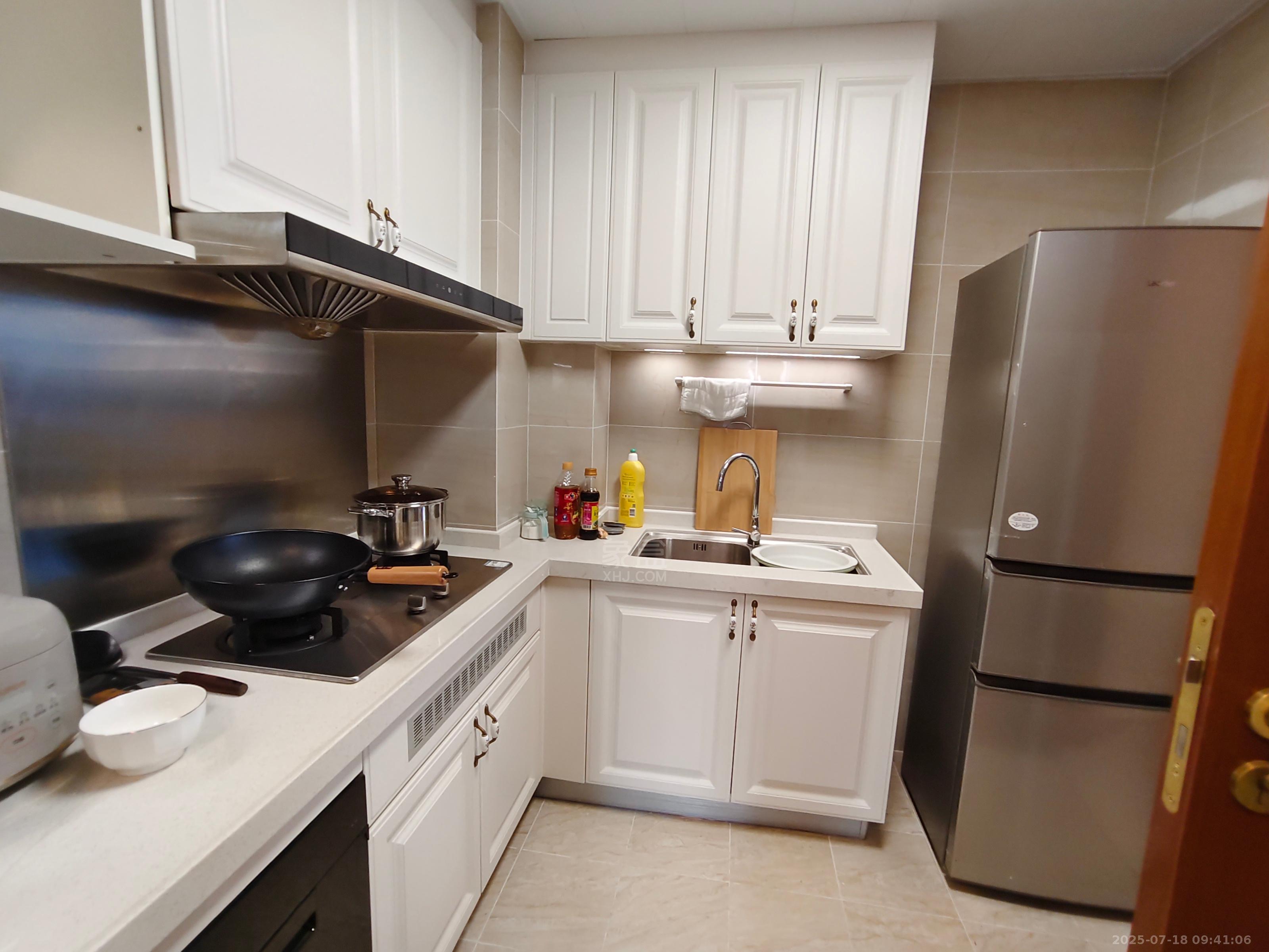 恒大华府 3室1厅1卫 2000.0元/月 恒大华府 3室1厅1卫 2000.0元/月室内图