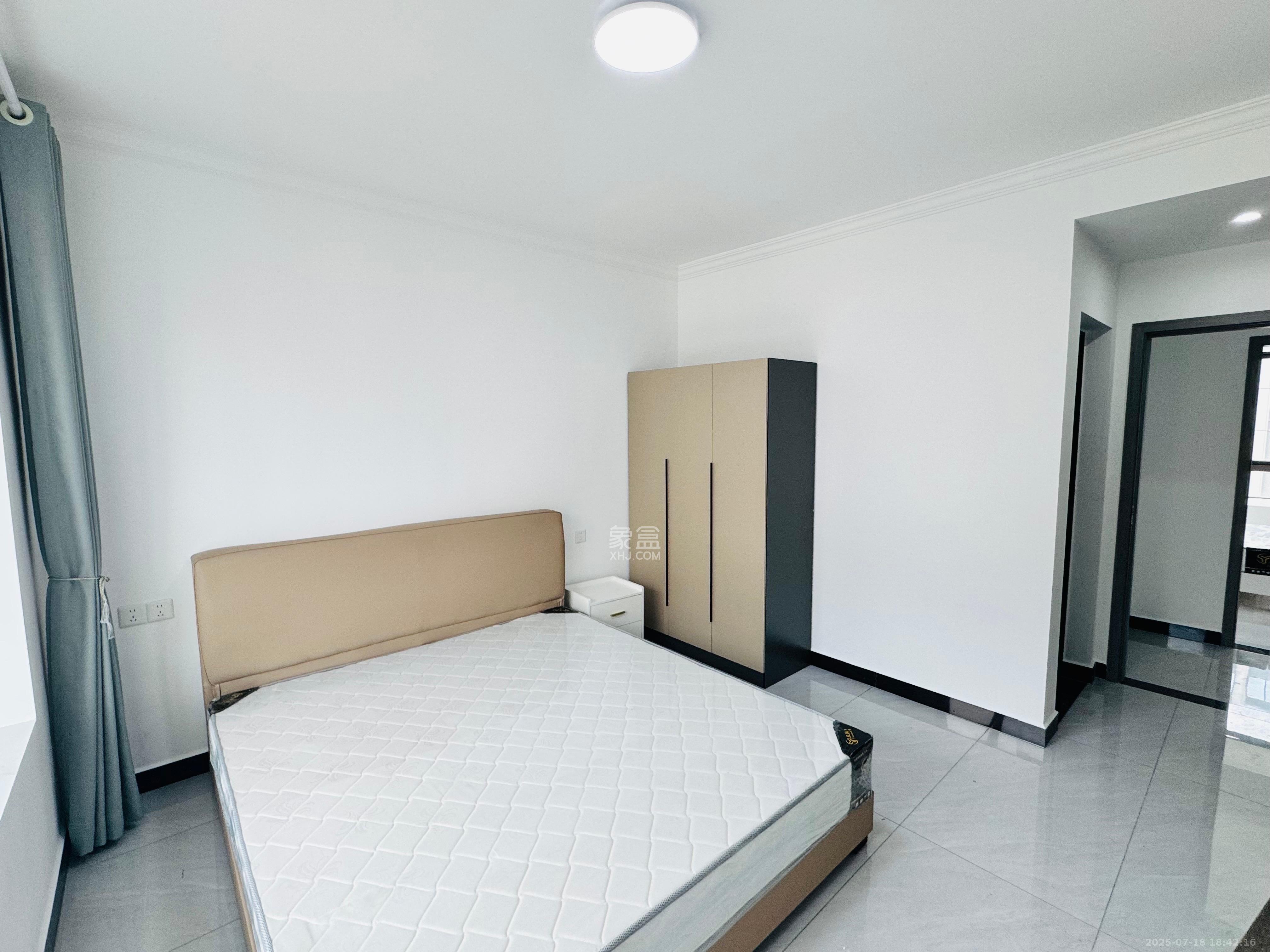 大都汇天悦(保利大都汇三期) 4室2厅2卫 3600.0元/月 大都汇天悦(保利大都汇三期) 4室2厅2卫 3600.0元/月室内图