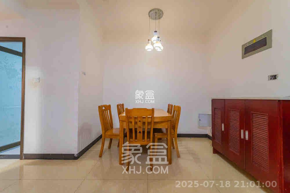 深业睿城 3室1厅1卫 1800.0元/月 深业睿城 3室1厅1卫 1800.0元/月室内图