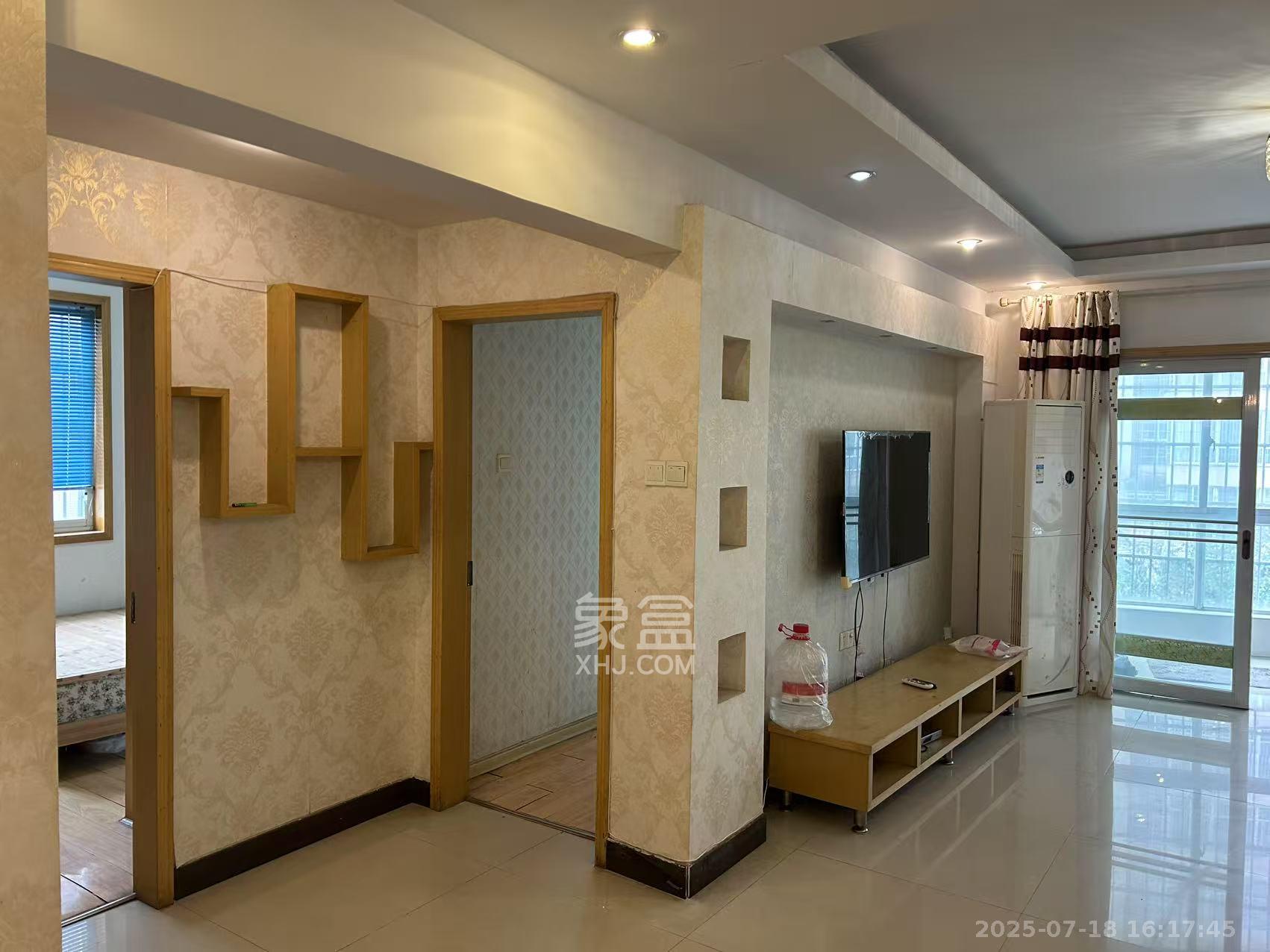 高林金三华邸 2室2厅1卫 1700.0元/月 高林金三华邸 2室2厅1卫 1700.0元/月室内图