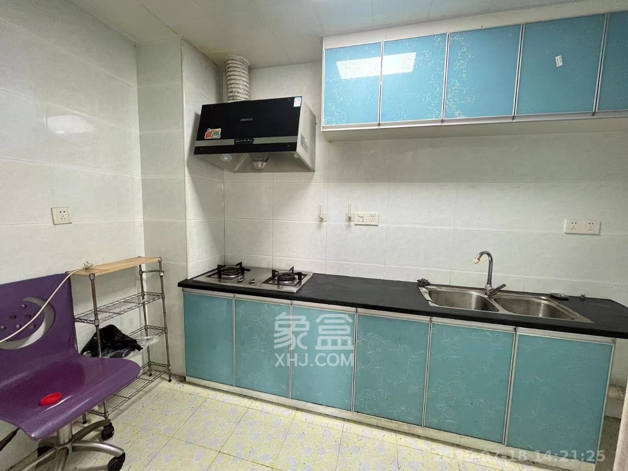 高信向日葵  2室2厅1卫    2500.0元/月 高信向日葵  2室2厅1卫    2500.0元/月室内图