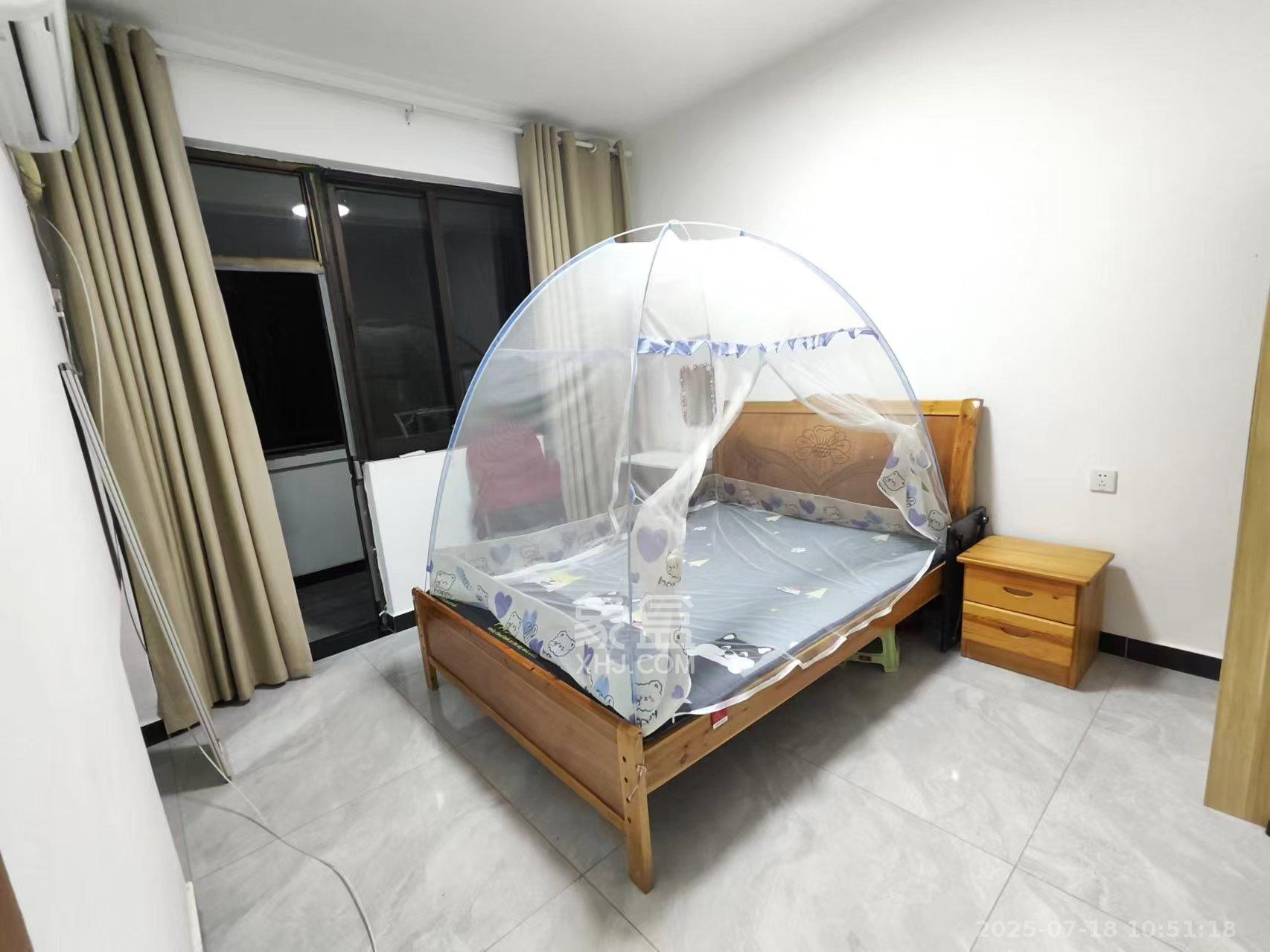 桂花二村  3室1厅1卫   2400.00元/月室内图